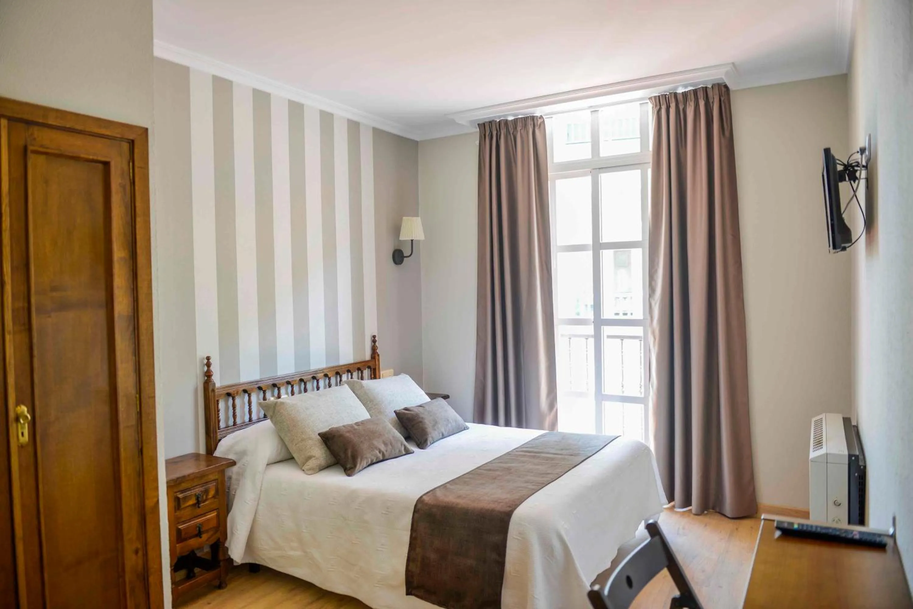 Bed in A Morada do Cigarron