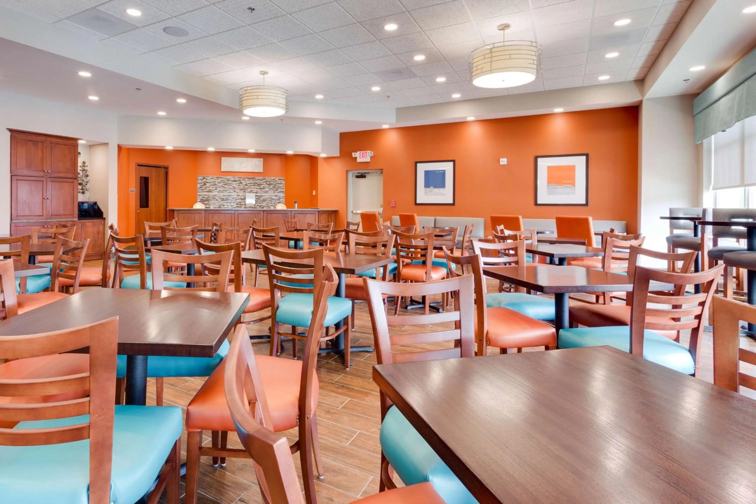 Restaurant/places to eat in Drury Inn & Suites Fort Myers Airport FGCU
