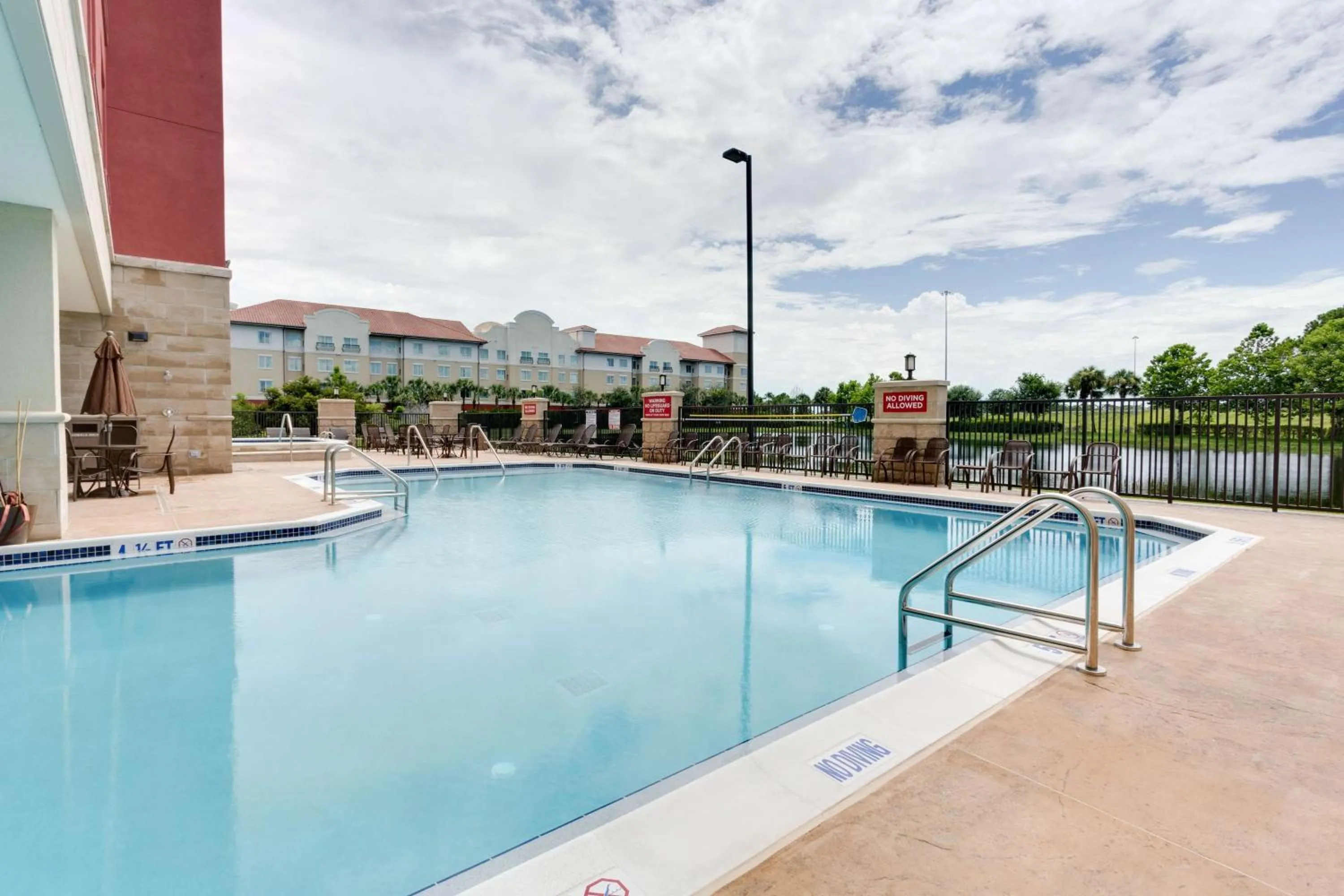 Activities in Drury Inn & Suites Fort Myers Airport FGCU