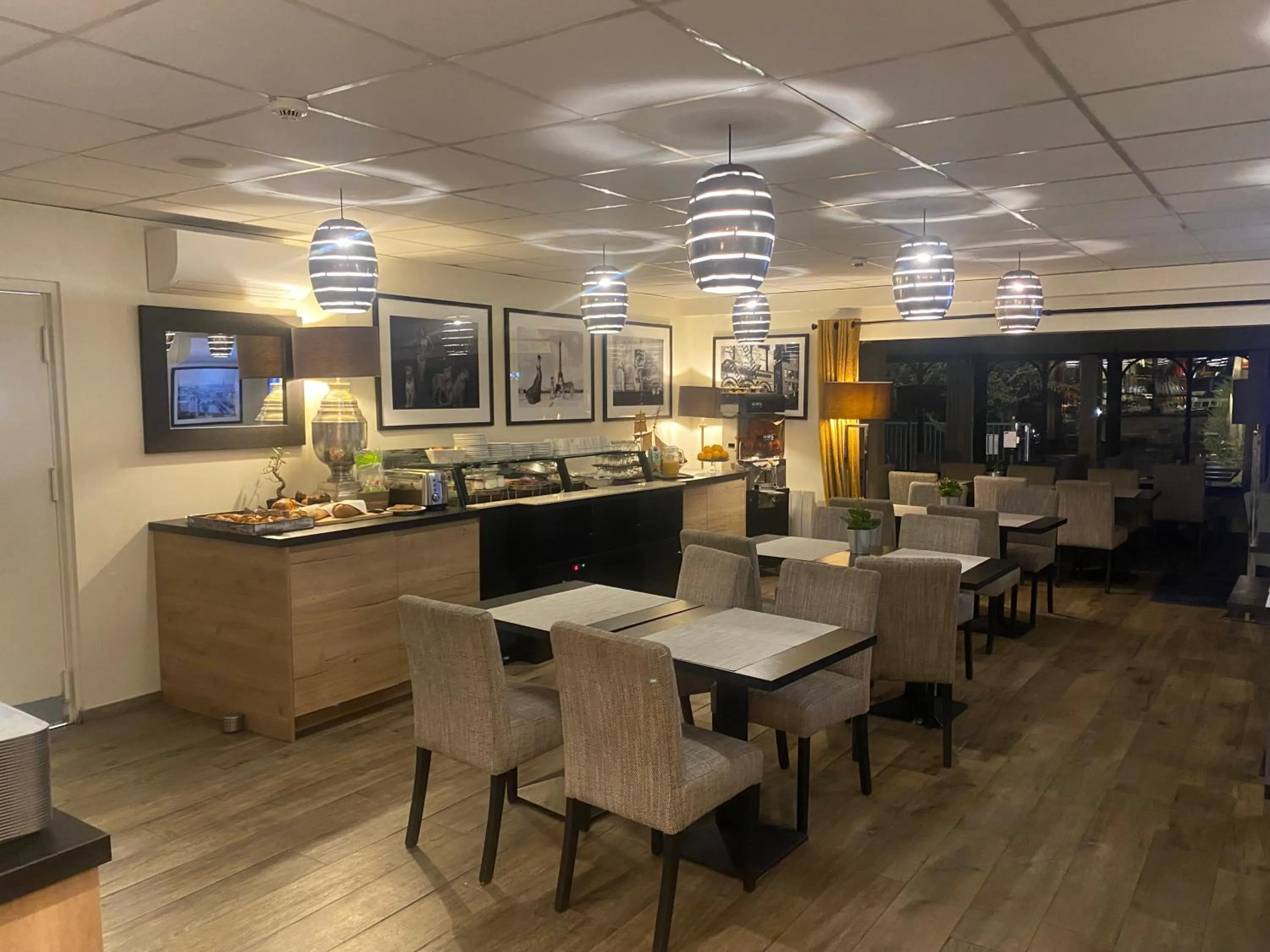 Breakfast in Hotel Acadie Orly Morangis