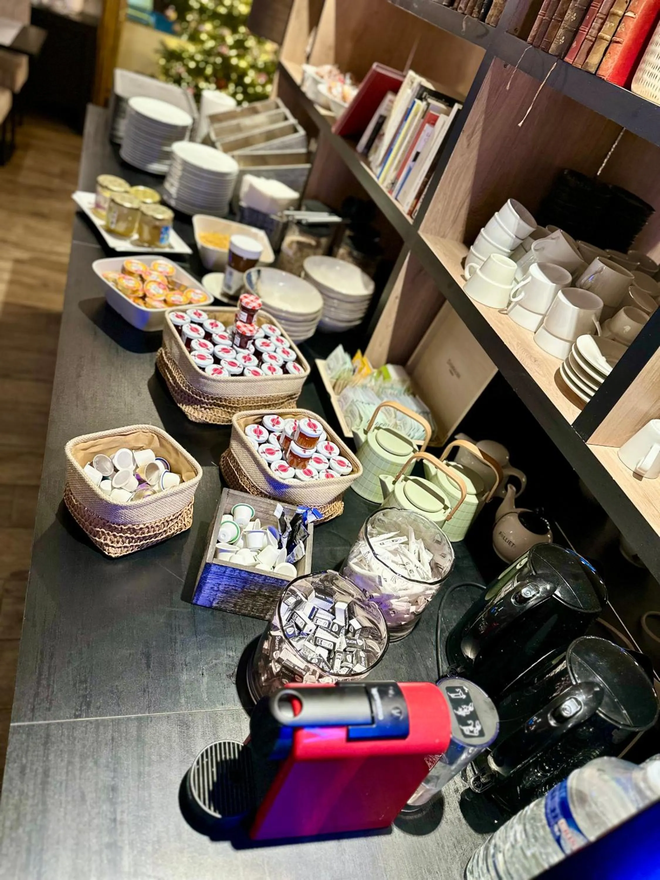 Buffet breakfast in Hotel Acadie Orly Morangis