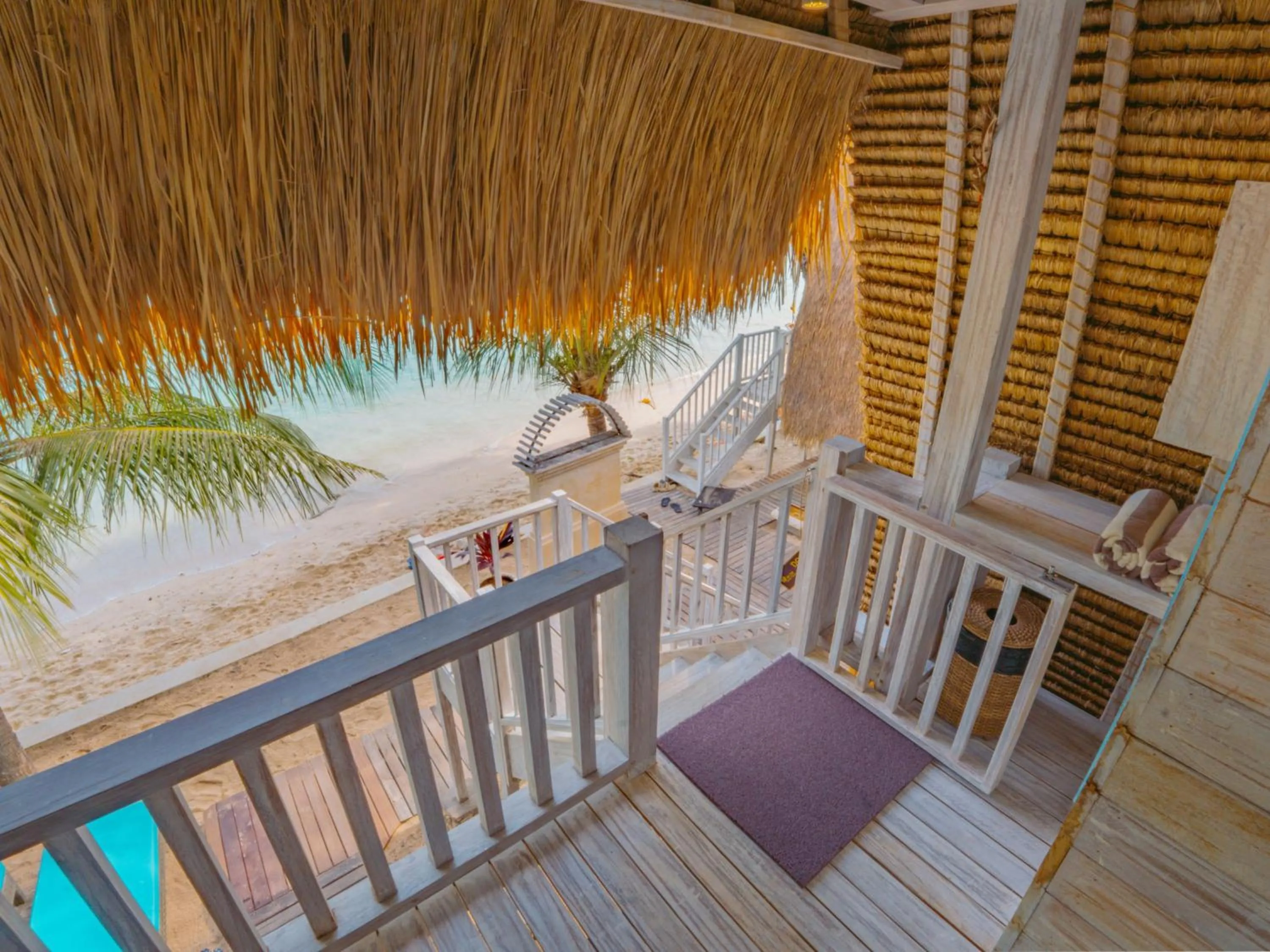 Balcony/Terrace in Hai Tide Beach Resort