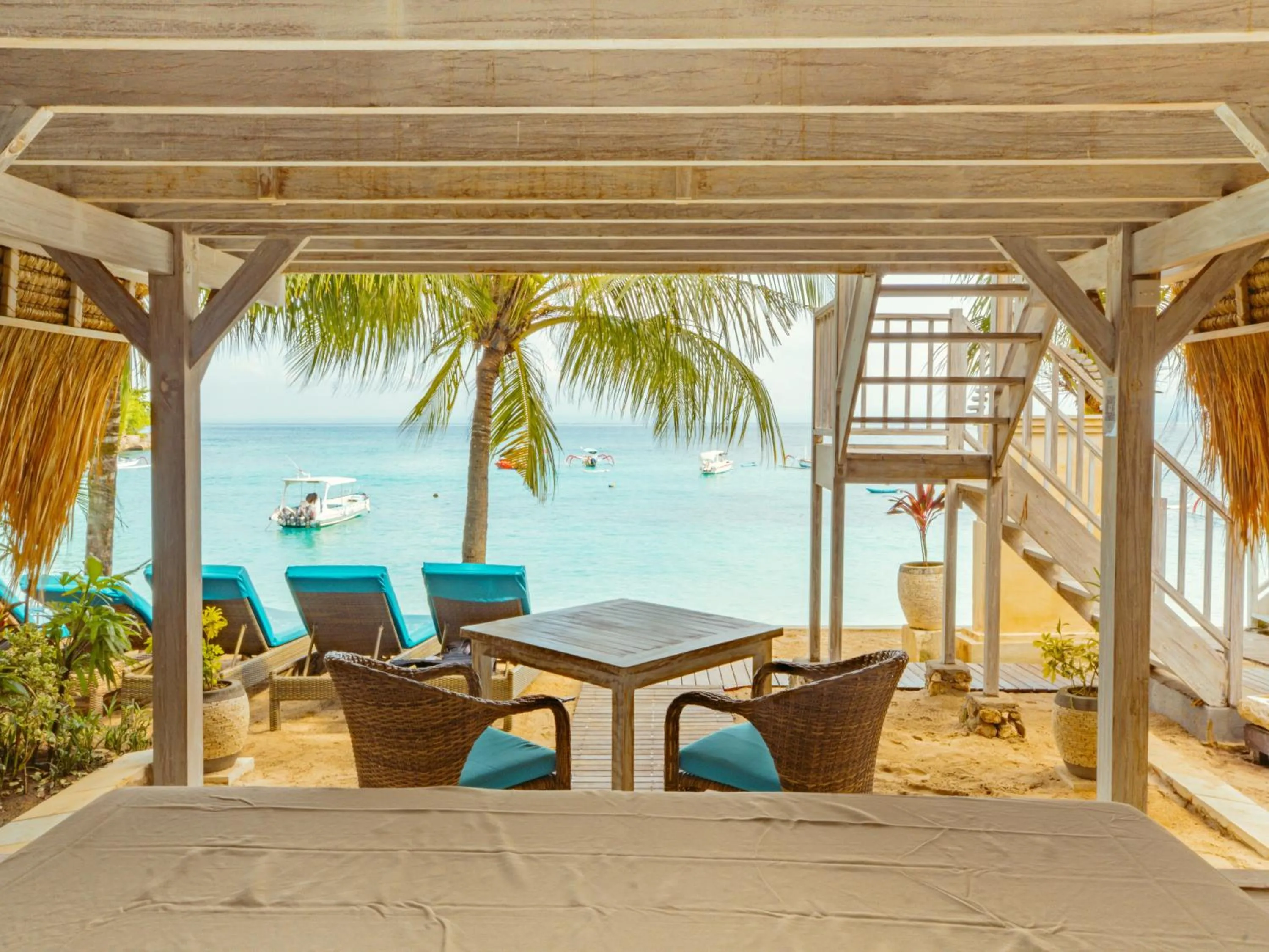 sunbed in Hai Tide Beach Resort