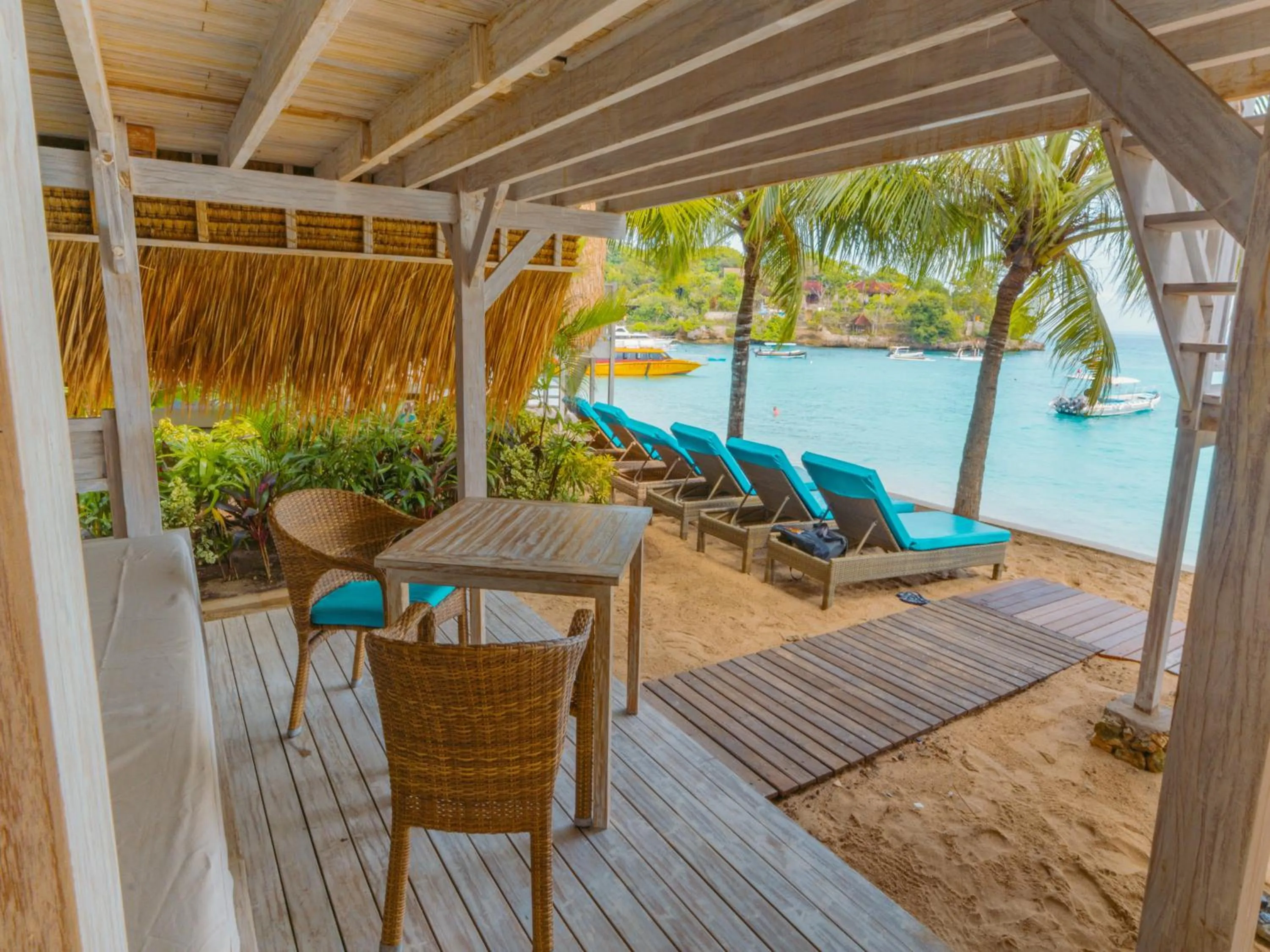 sunbed in Hai Tide Beach Resort