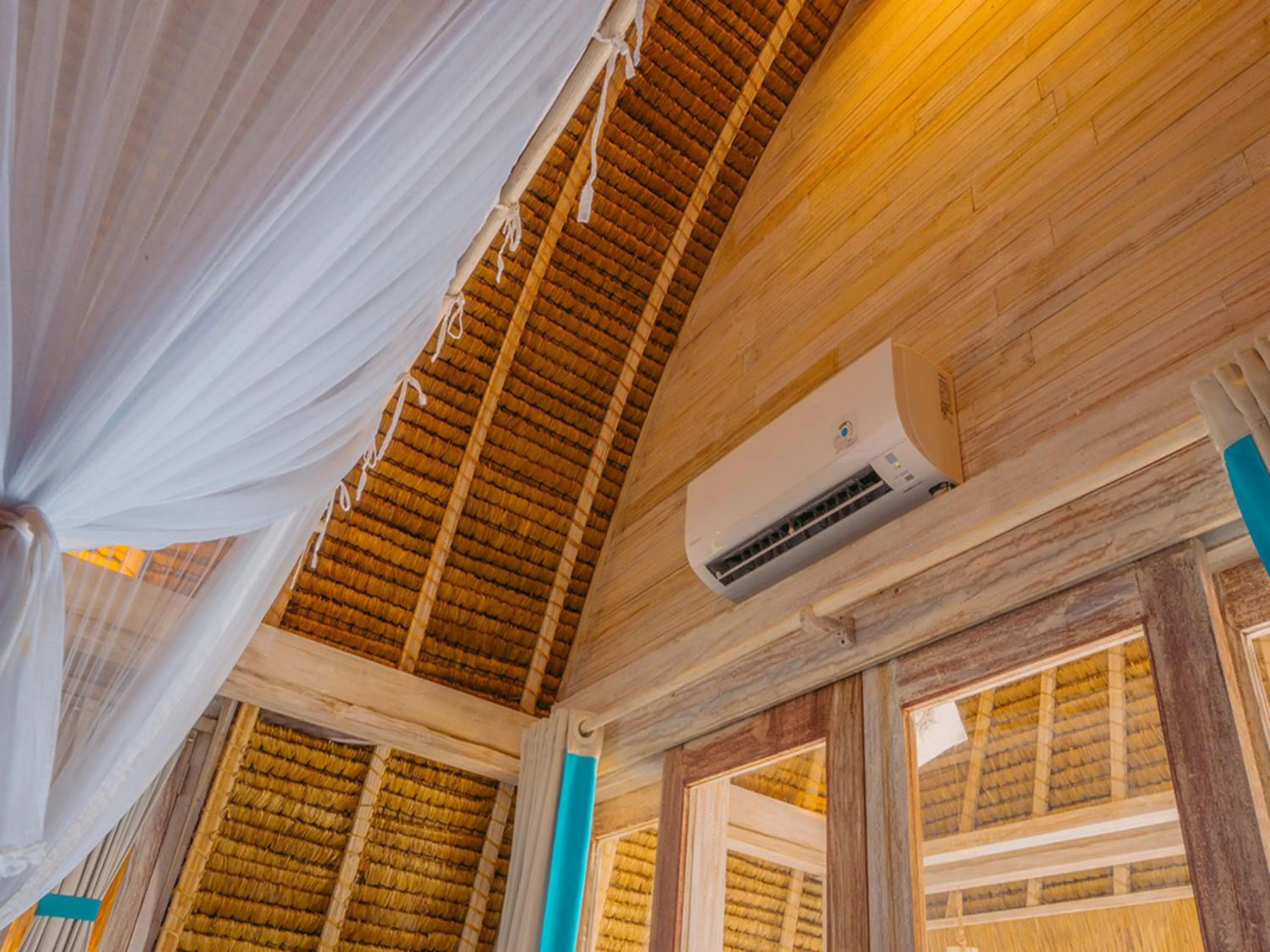 air conditioner in Hai Tide Beach Resort