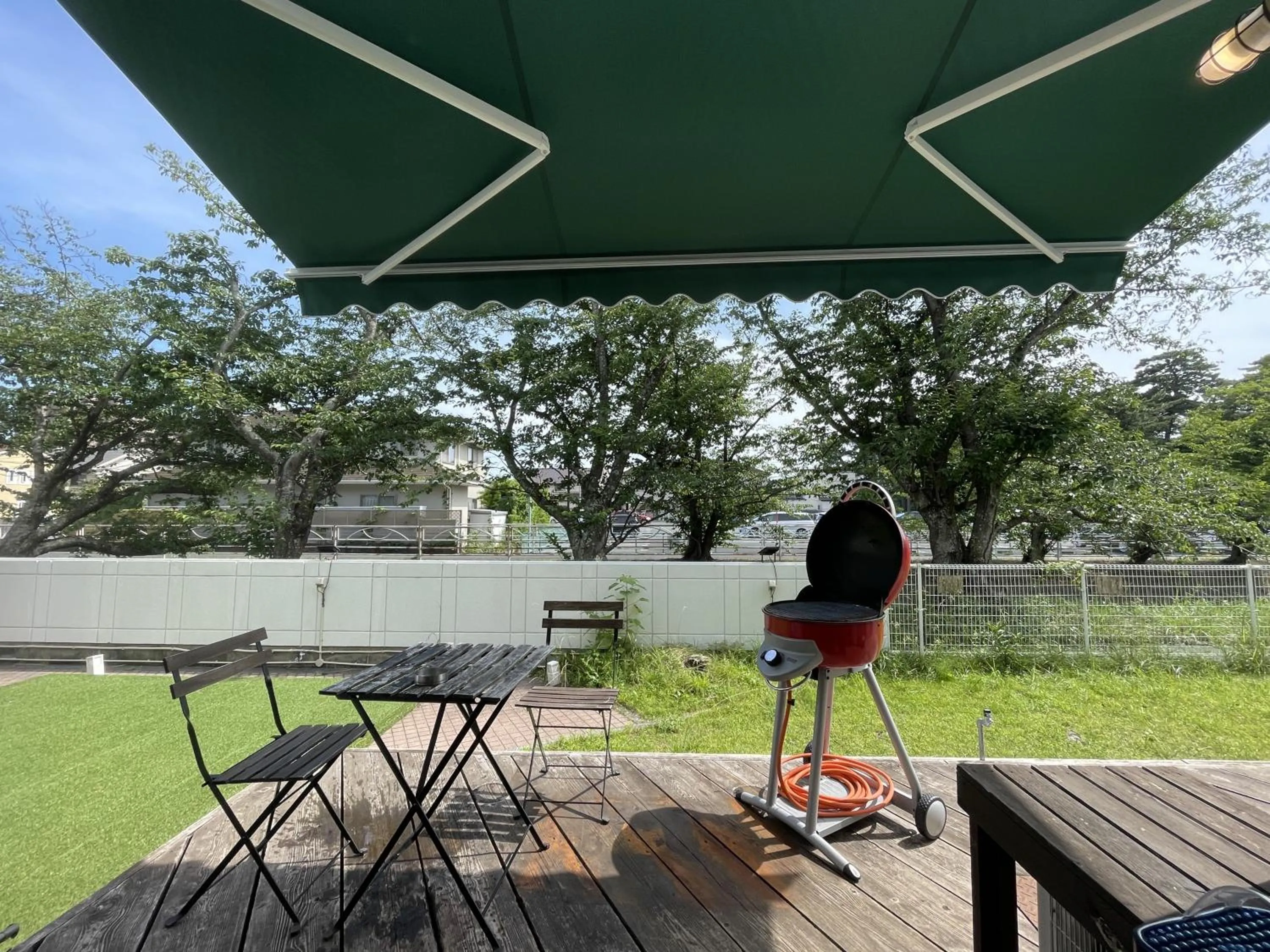 BBQ facilities in 365BASE outdoor hostel