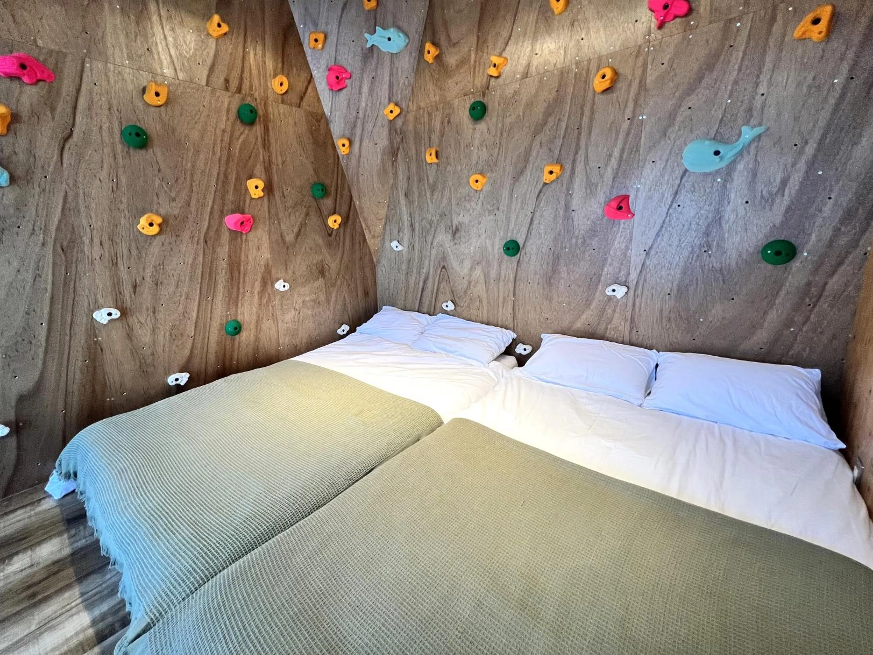 Bed in 365BASE outdoor hostel