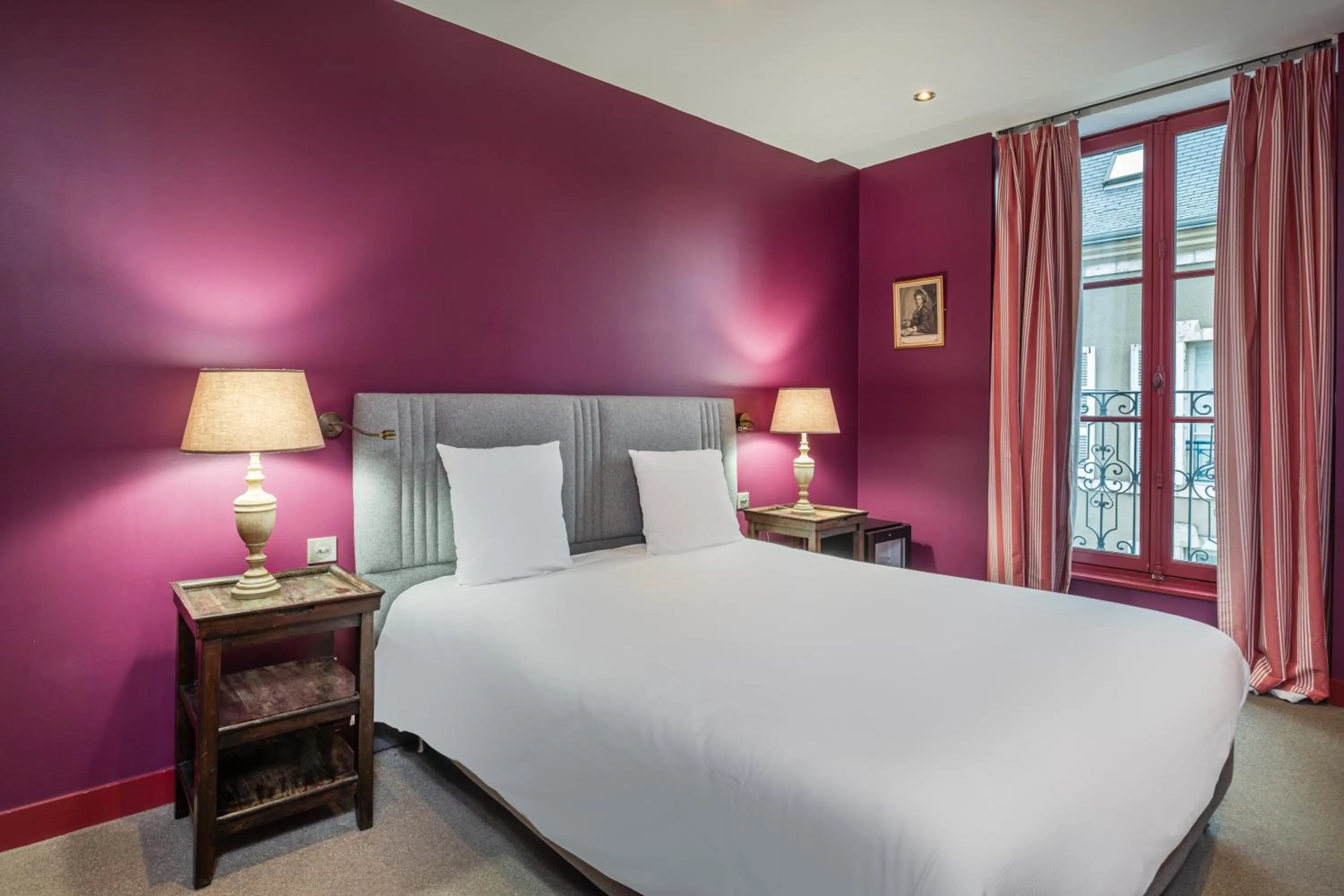 Bedroom, Bed in Hostellerie de l'Écu de Bretagne