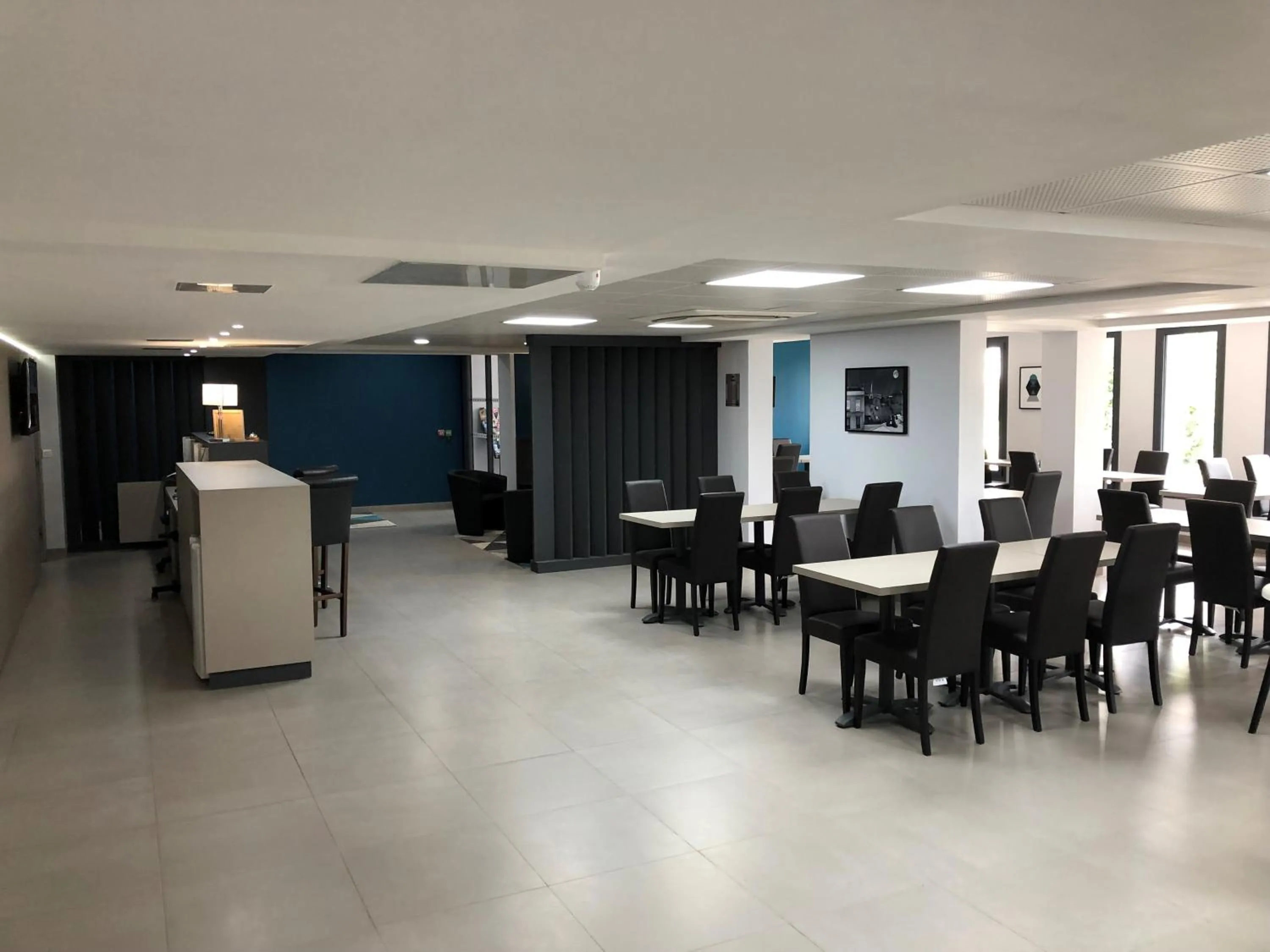 Restaurant/places to eat in Hôtel AKENA Aéroport Charles de Gaulle - Saint Witz