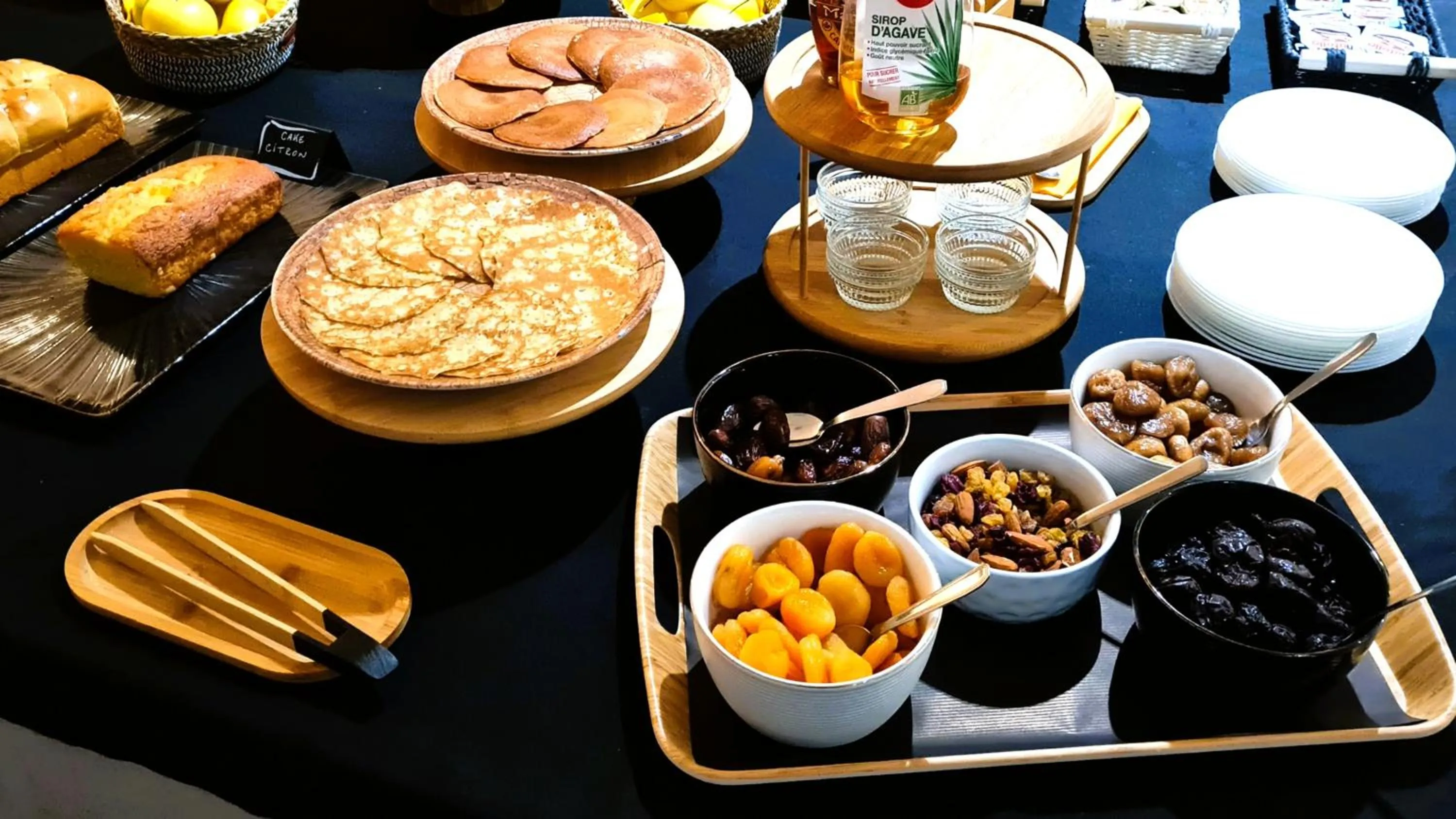 Breakfast in Hôtel & Résidence Octel