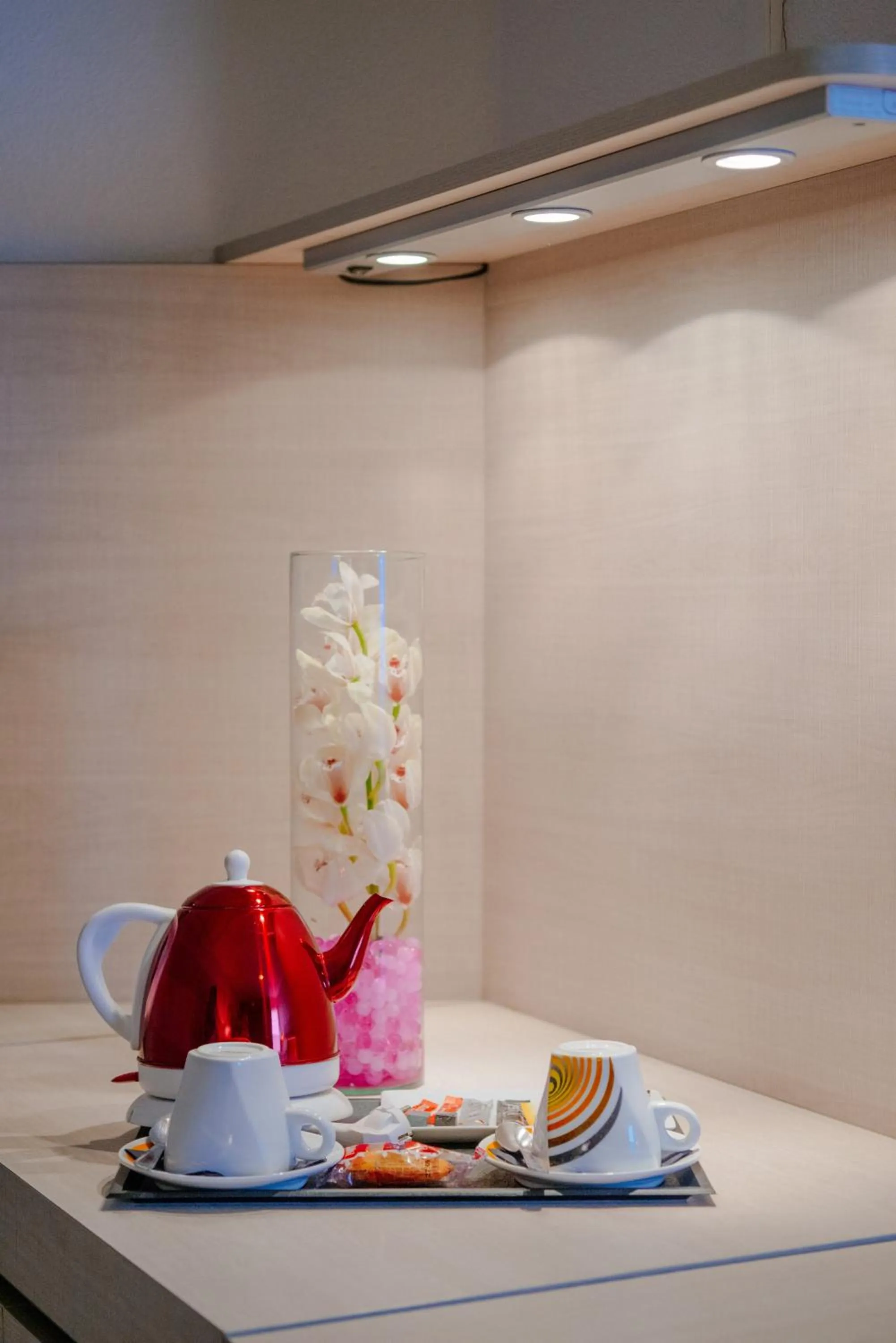 Coffee/tea facilities in Hôtel & Résidence Octel