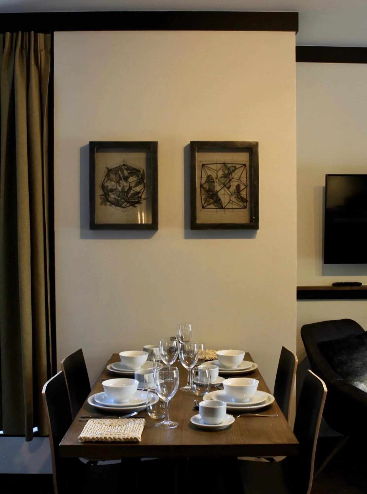 Dining area in Getaway Brussels Airport