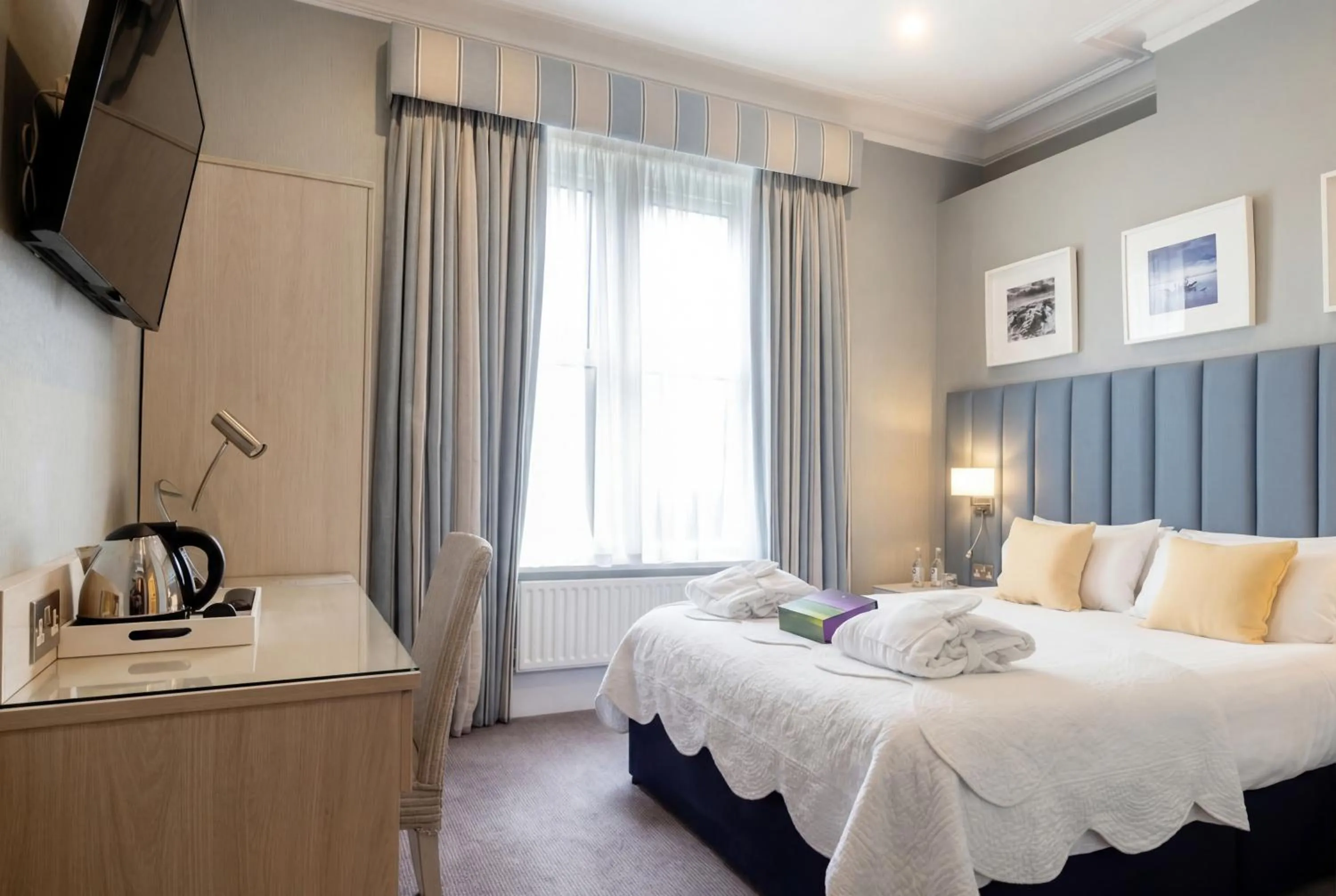 Bed in Best Western Plus The Connaught Hotel and Spa