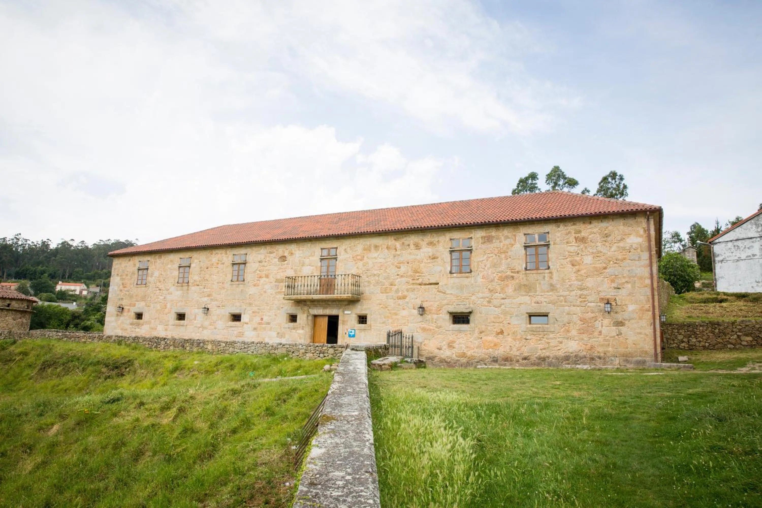 Property building in Monasterio de Moraime