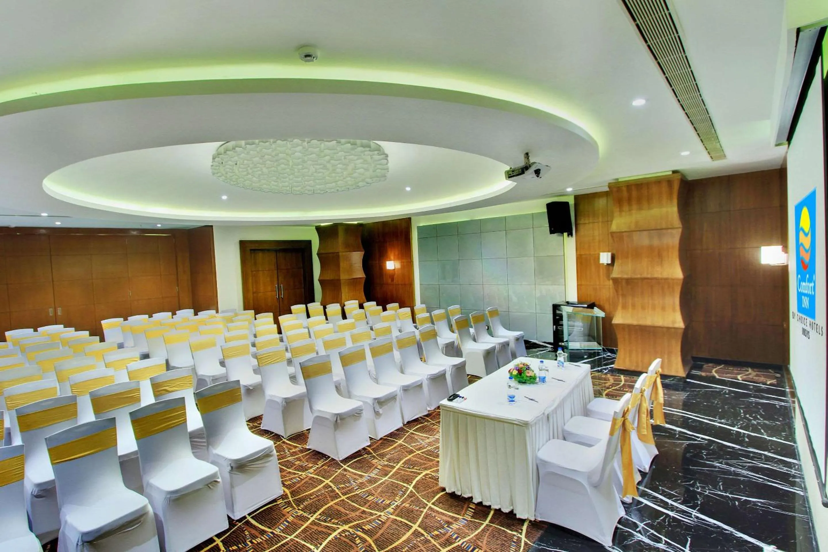 Meeting/conference room in Comfort Inn Insys