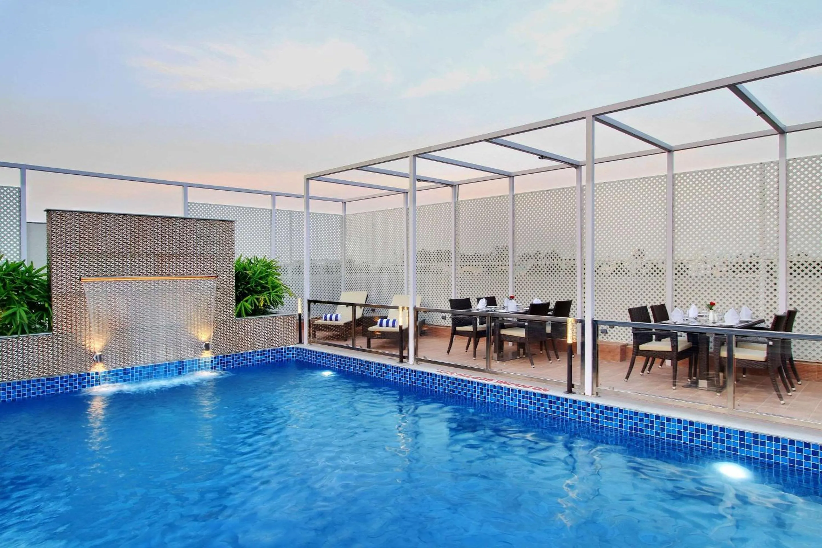 Pool view in Comfort Inn Insys