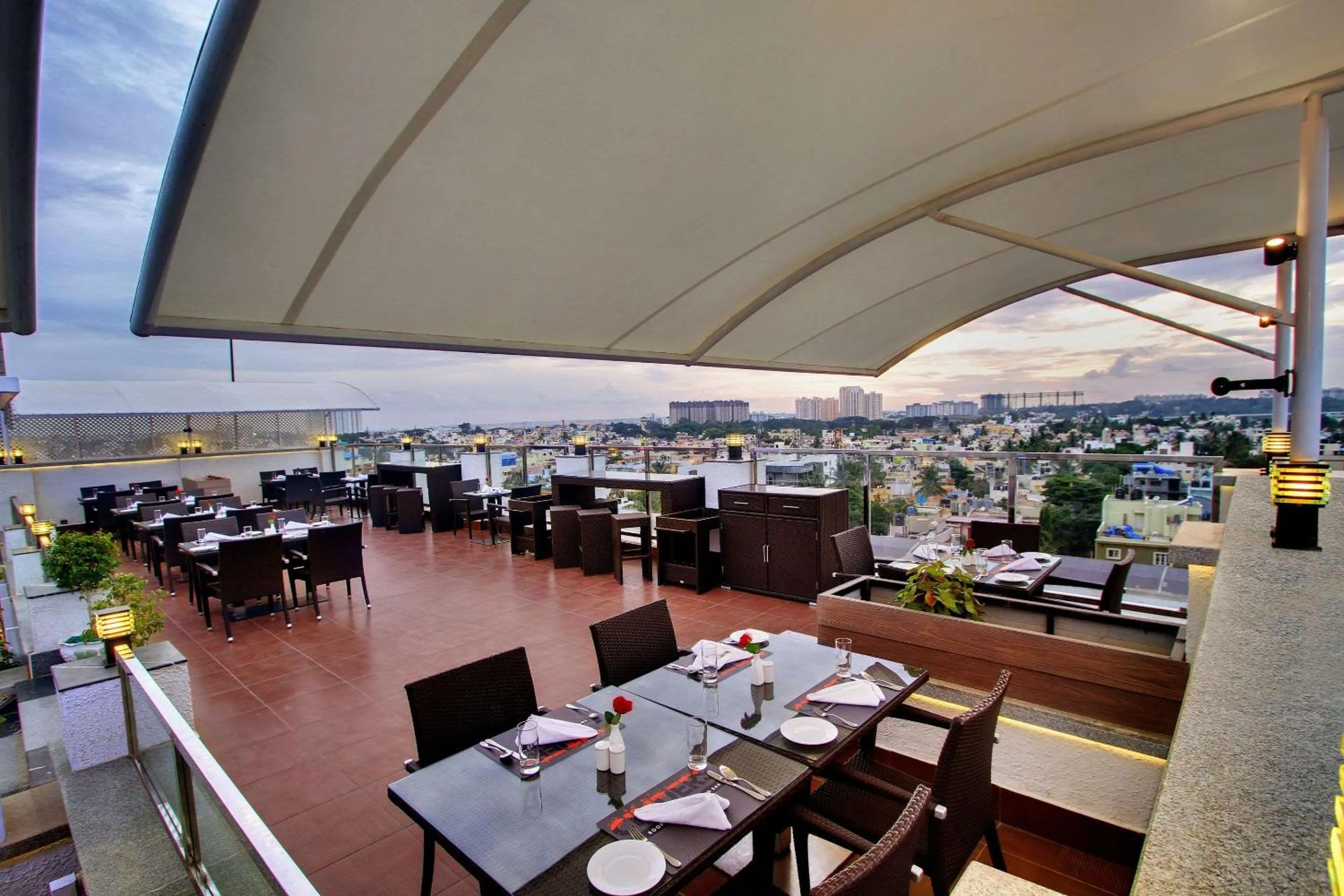 Restaurant/places to eat in Comfort Inn Insys