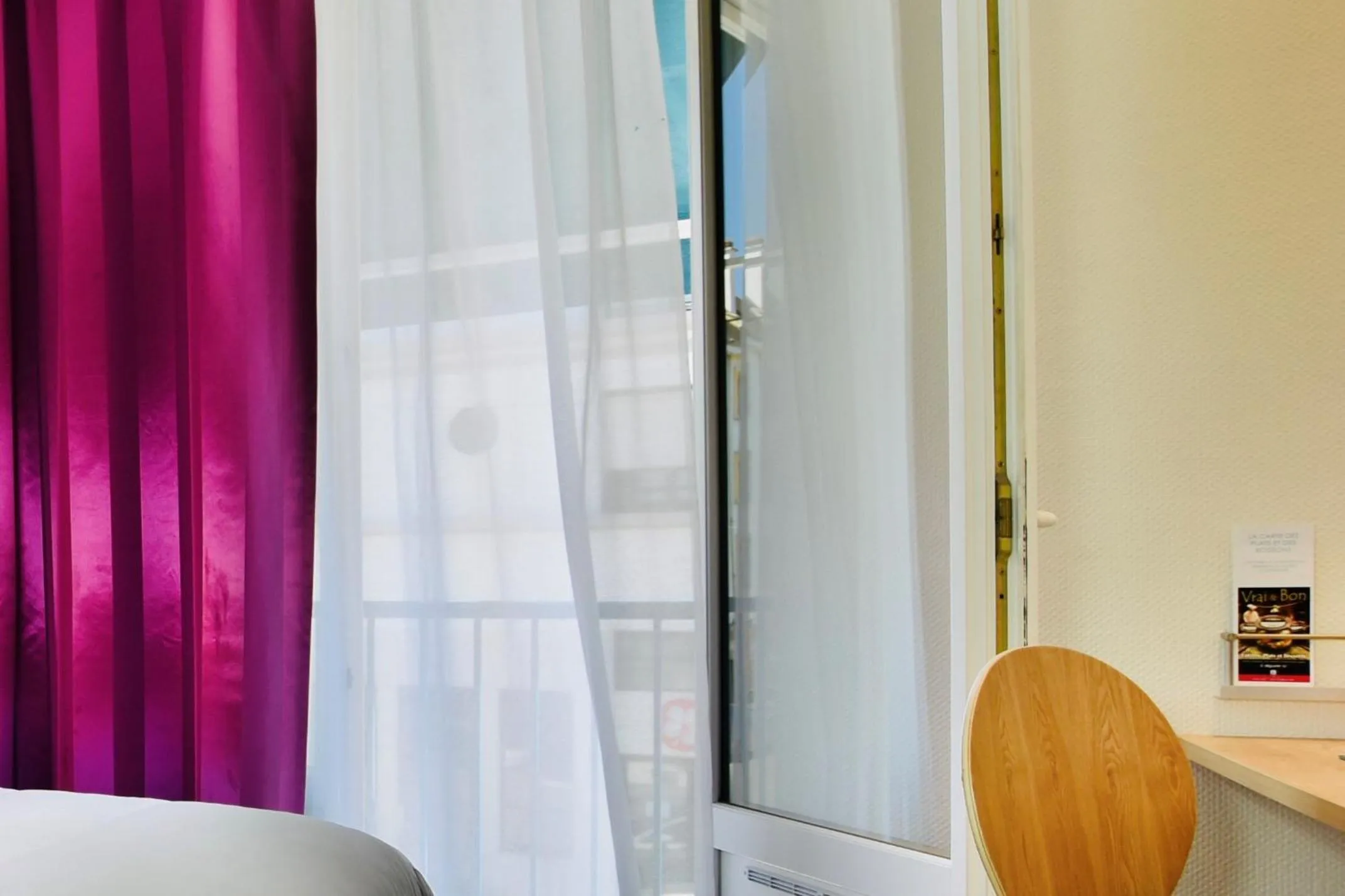 Photo of the whole room, Bed in Hôtel Escale Oceania Lorient