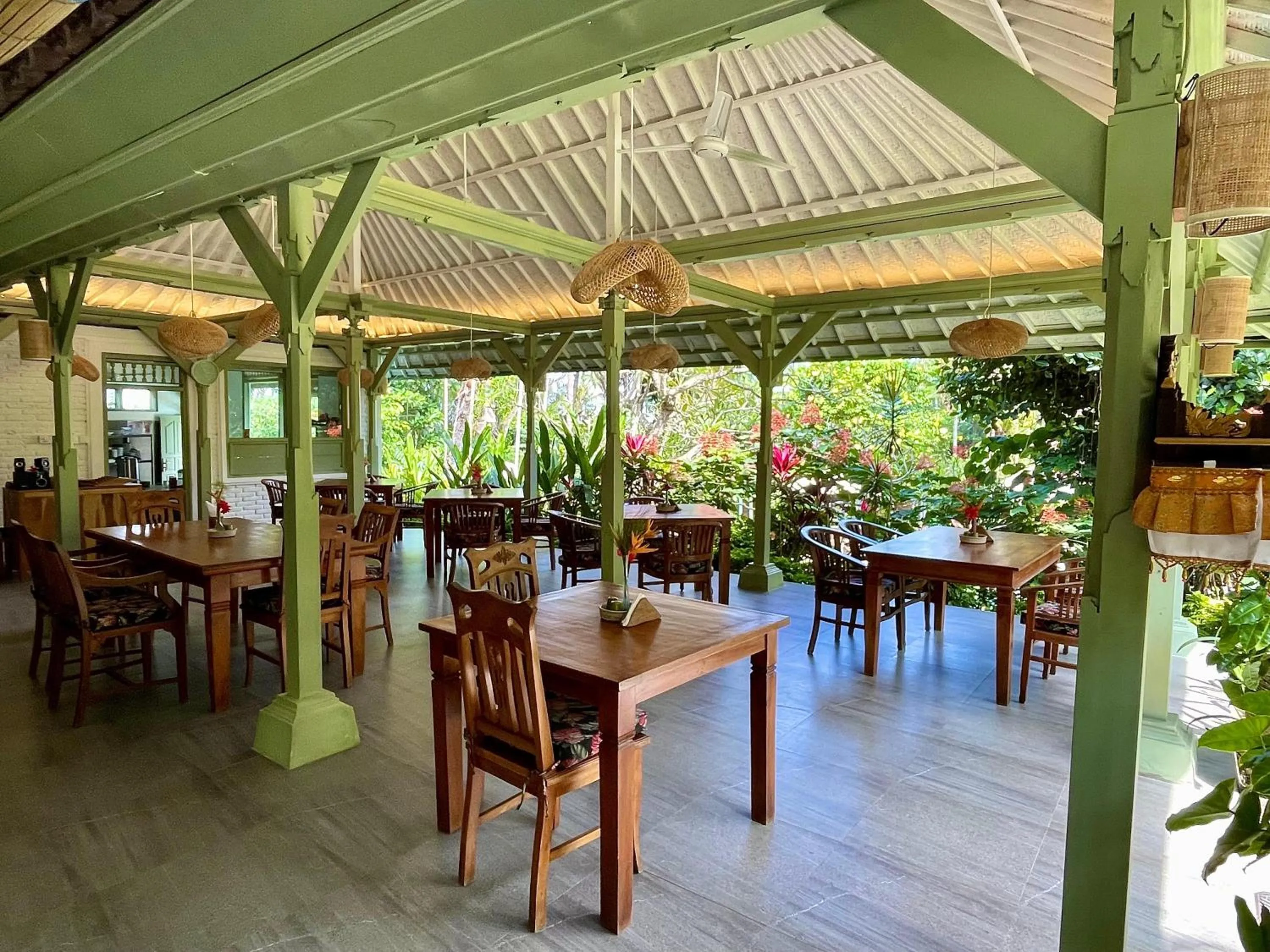 Restaurant/places to eat in Dasa Wana - DW Jungle Resort - Candidasa