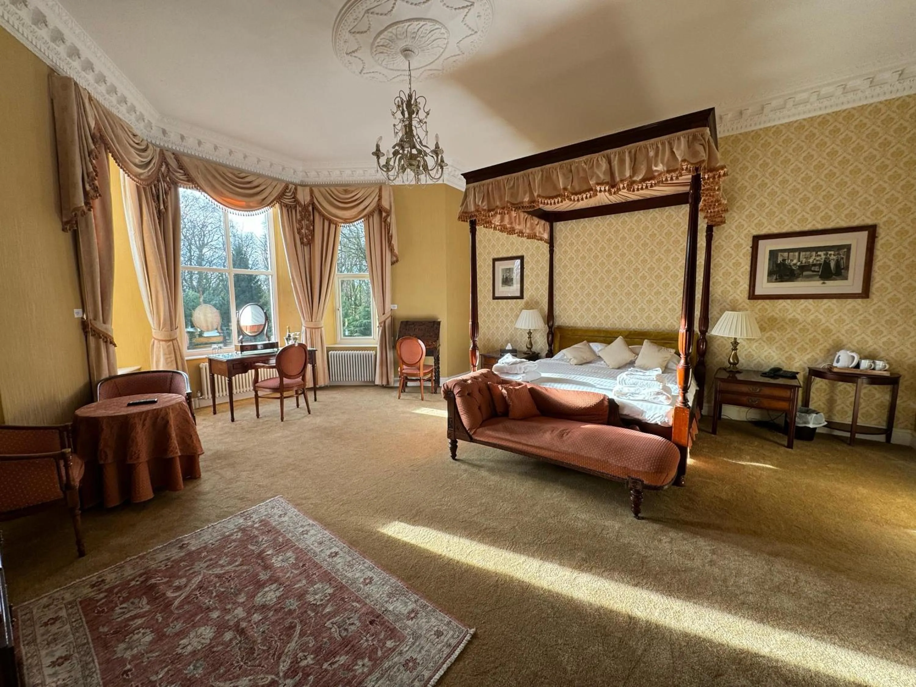 Photo of the whole room, Bed in Tre-Ysgawen Hall & Spa