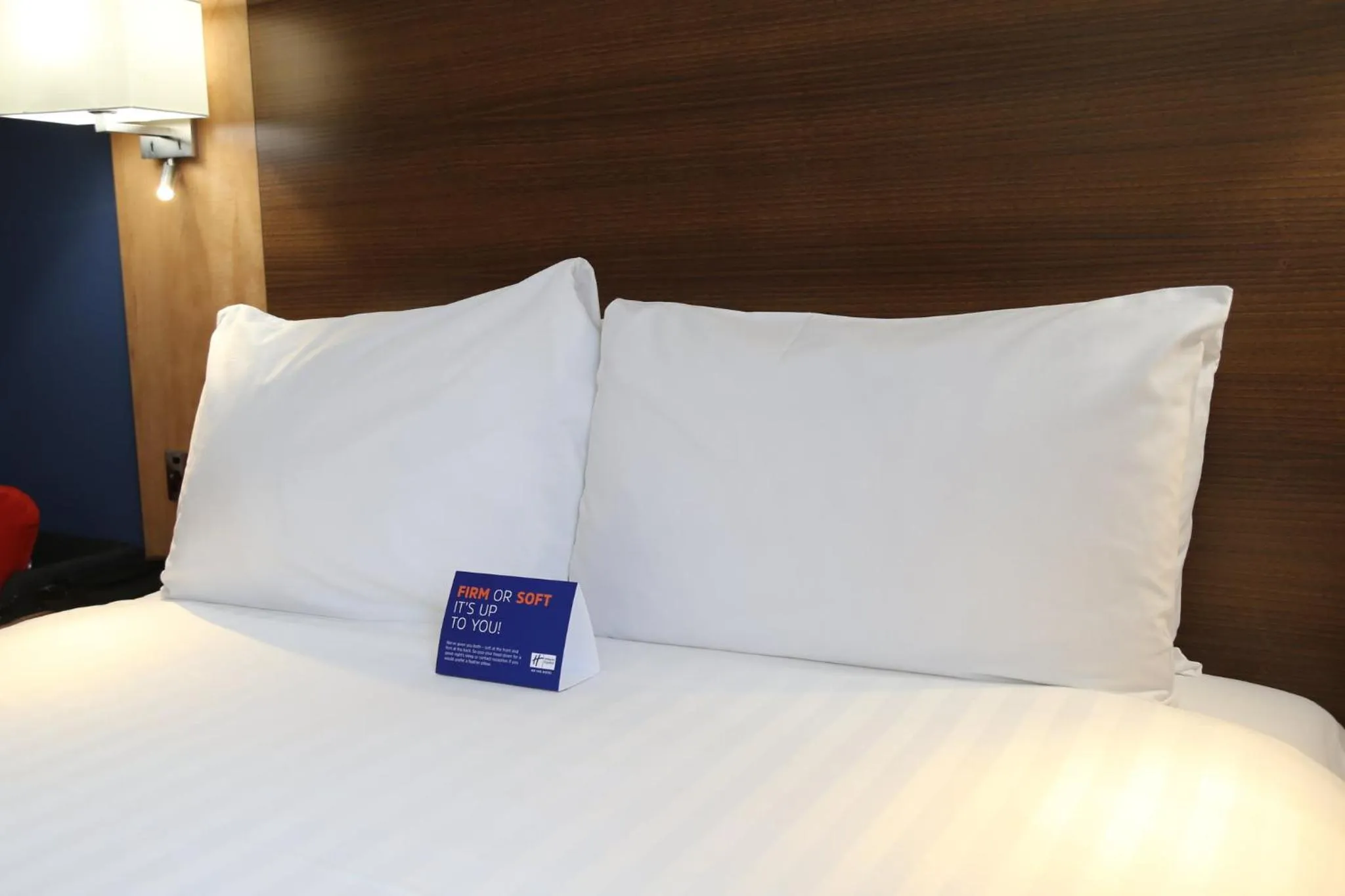 Photo of the whole room, Bed in Holiday Inn Express Nuneaton by IHG