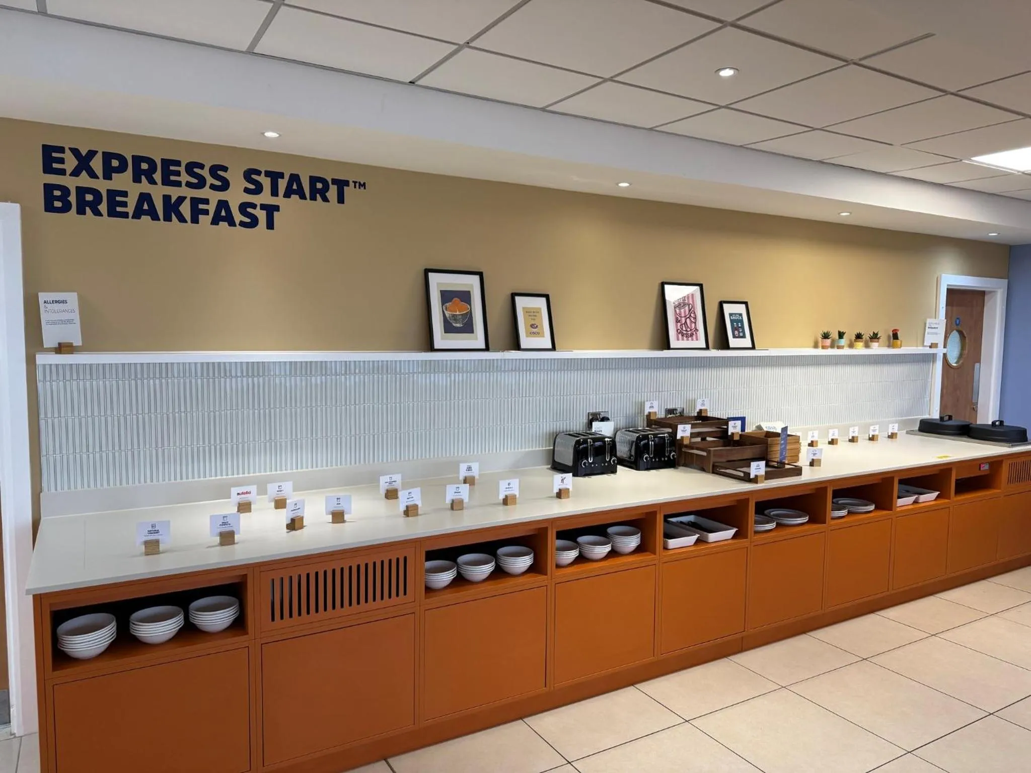 Breakfast in Holiday Inn Express Nuneaton by IHG