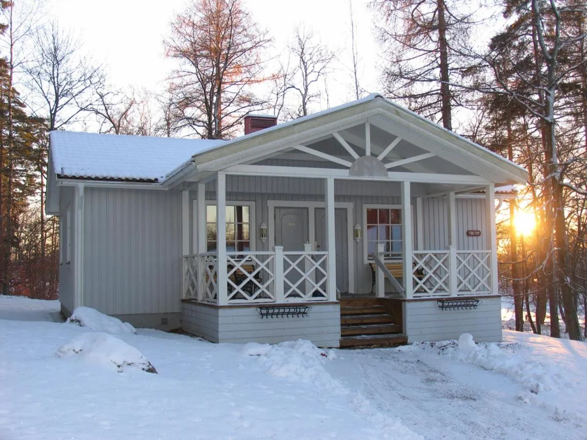 Garden view in Sundbyholms Slott
