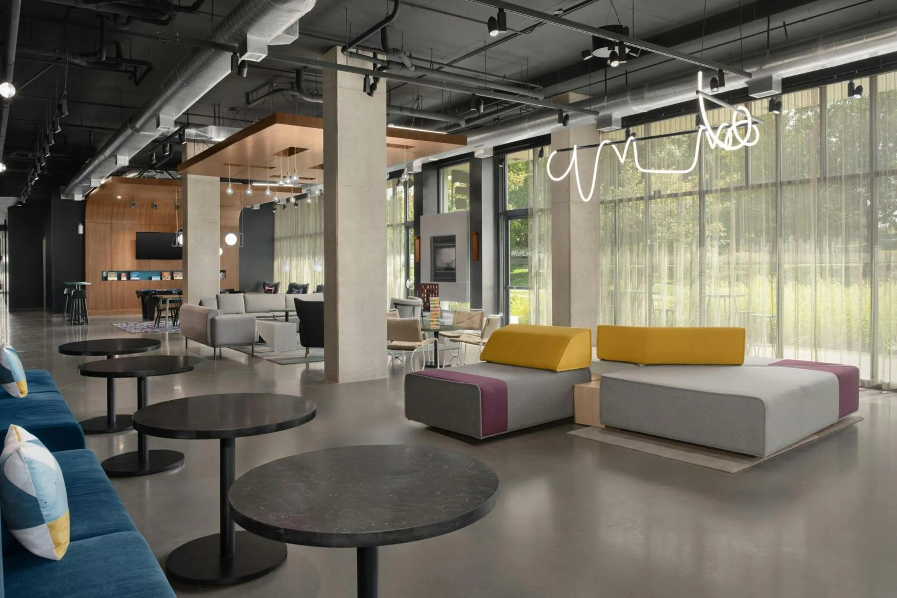 Lobby or reception in Aloft Hillsboro-Beaverton