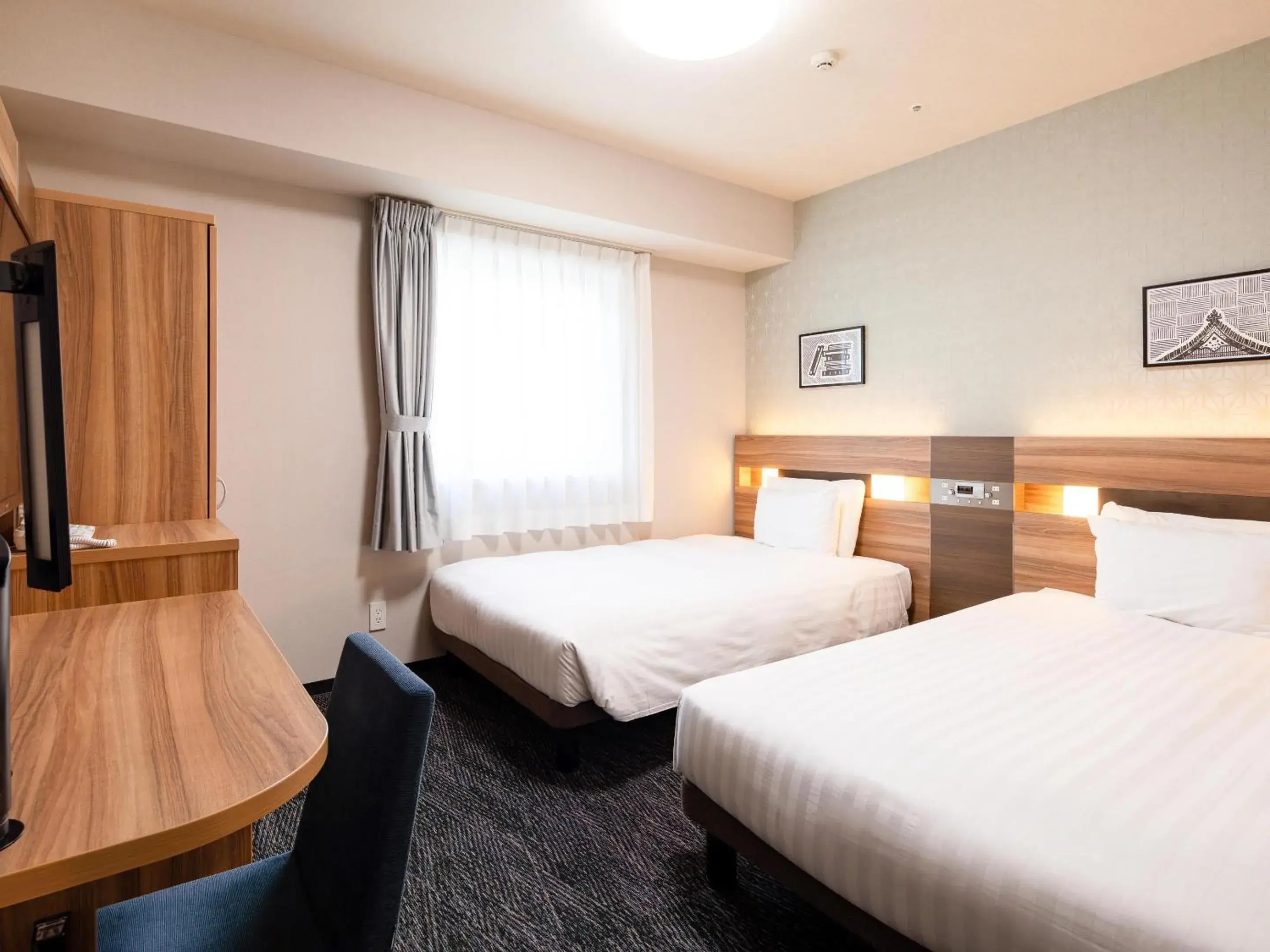 Standard Twin Room - Non-Smoking in Comfort Hotel ERA Tokyo Higashi Kanda Standard Twin Room - Non-Smoking in Comfort Hotel ERA Tokyo Higashi Kanda