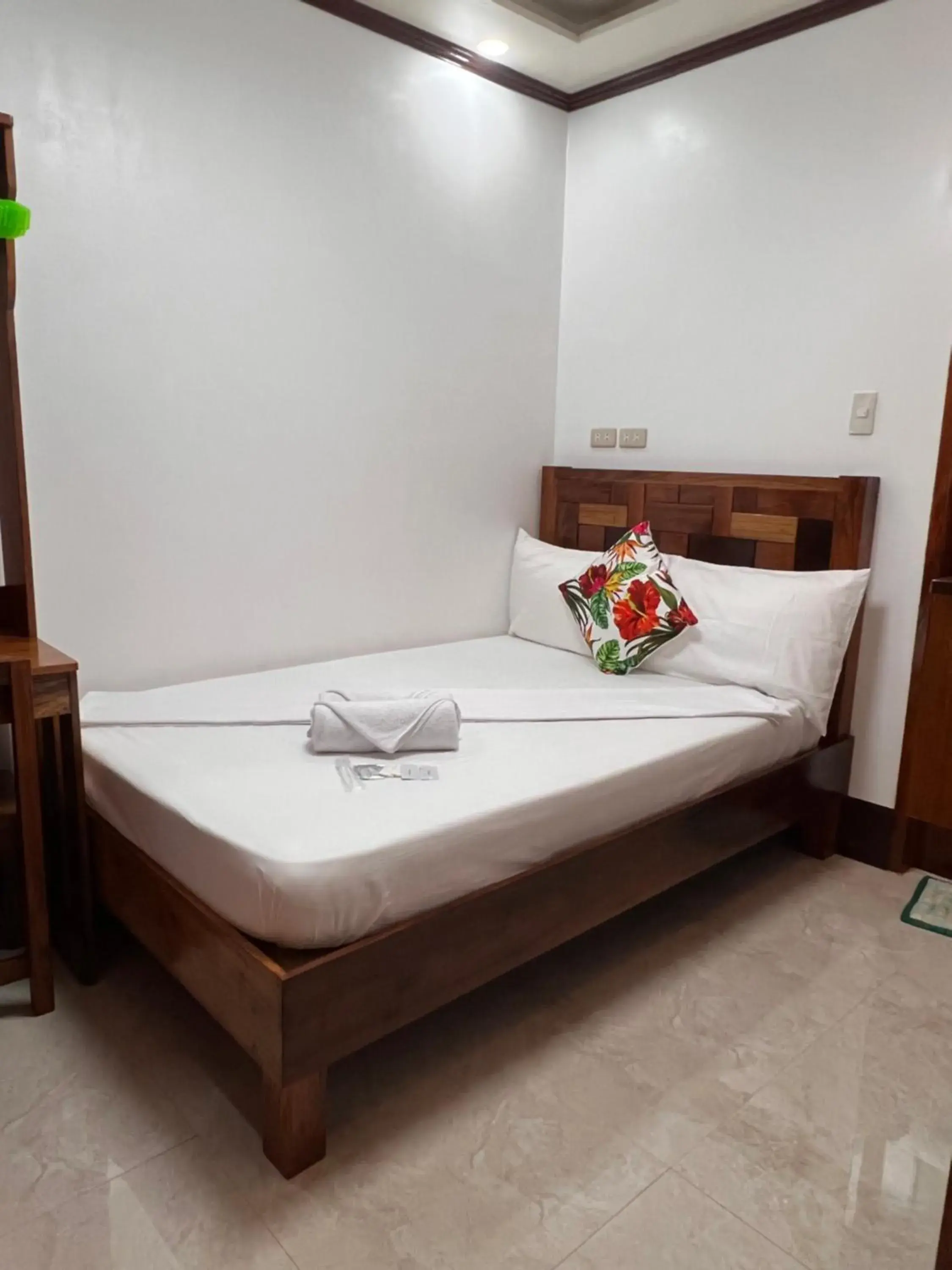 Single Room (1 Adult + 1 Child) in Aquilah Inn Single Room (1 Adult + 1 Child) in Aquilah Inn