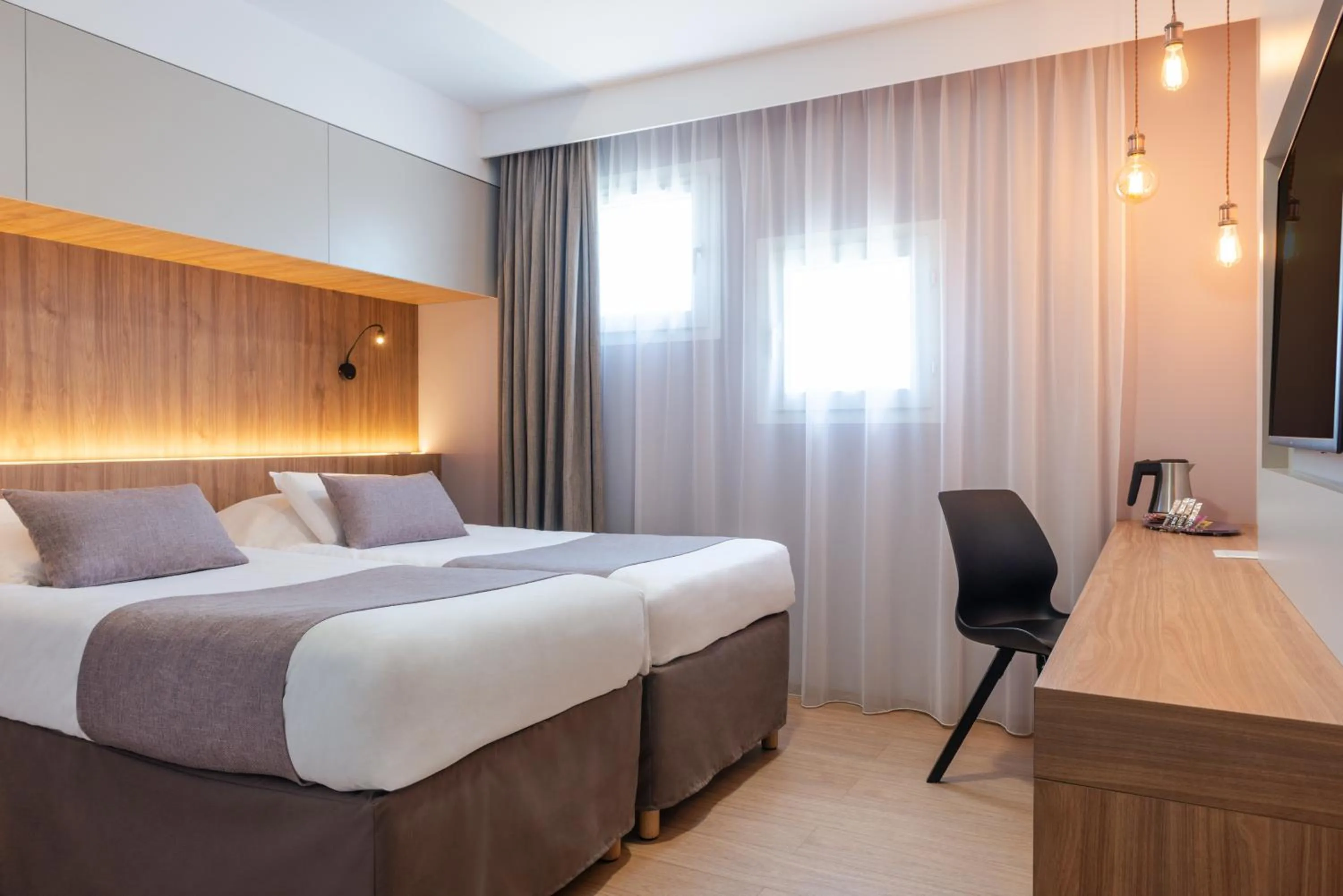 Bed in Kyriad Montpellier Est - Lunel