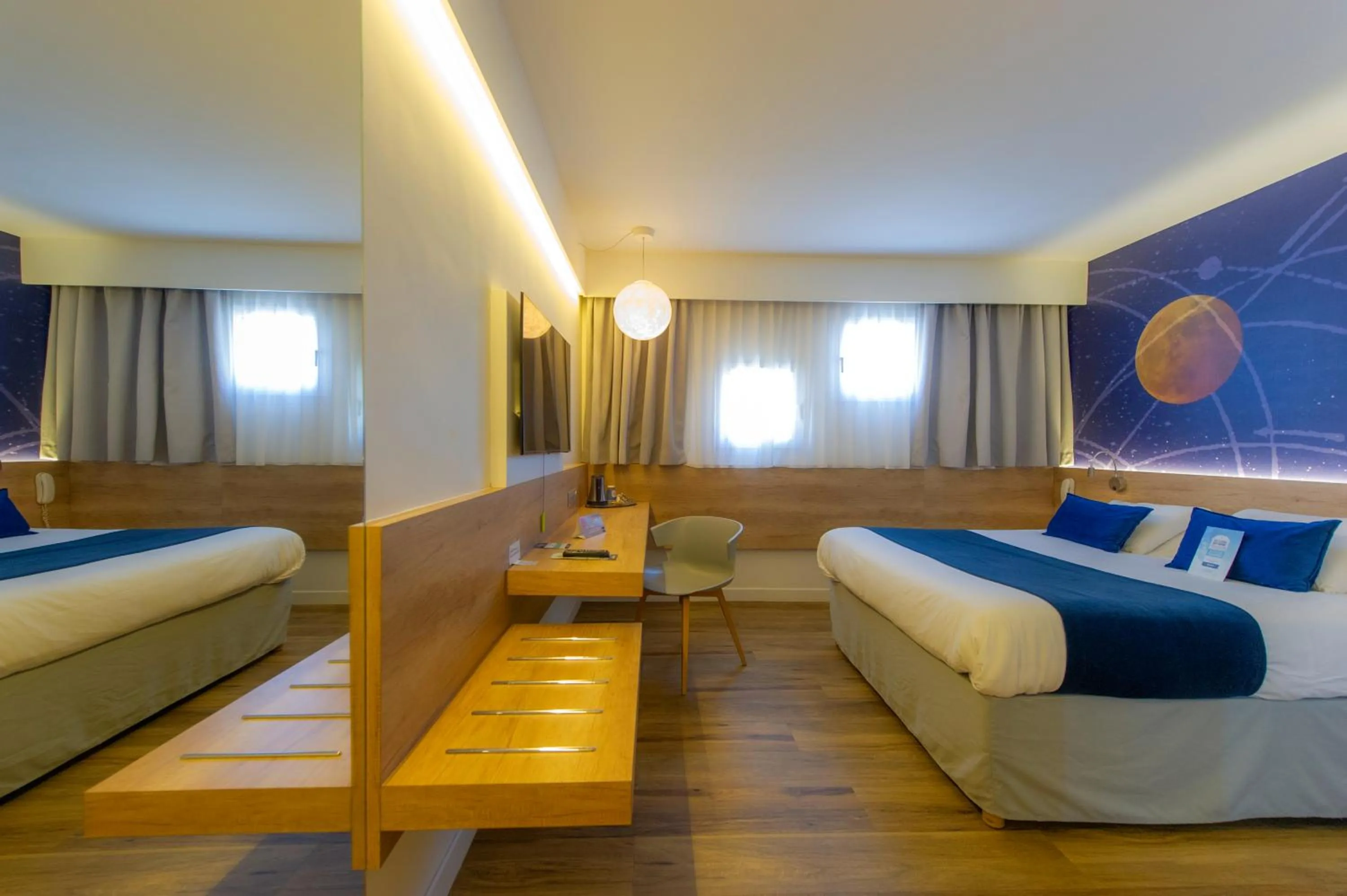 Bed in Kyriad Montpellier Est - Lunel