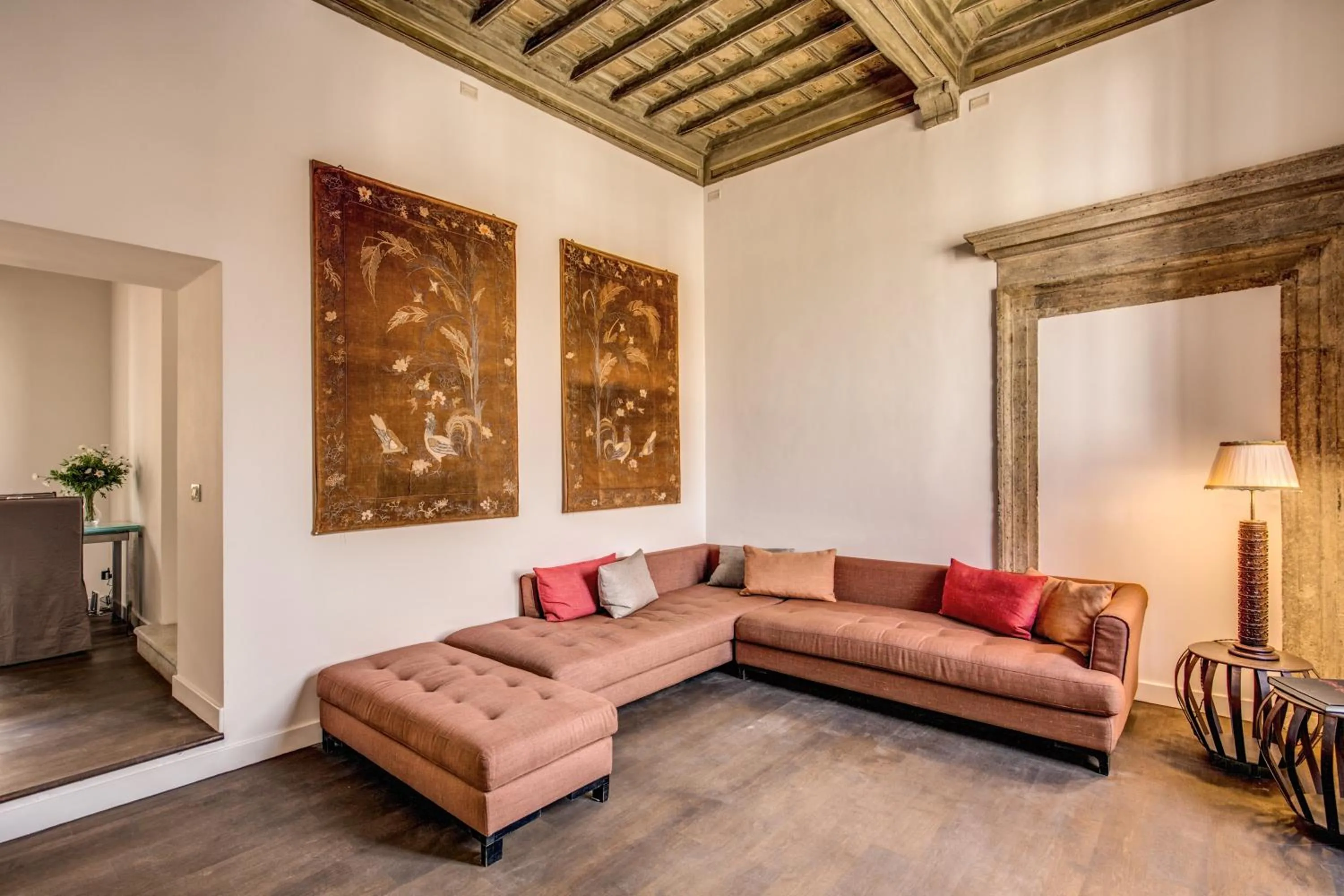 Piazza Farnese exclusive view 2 bedroom en suite