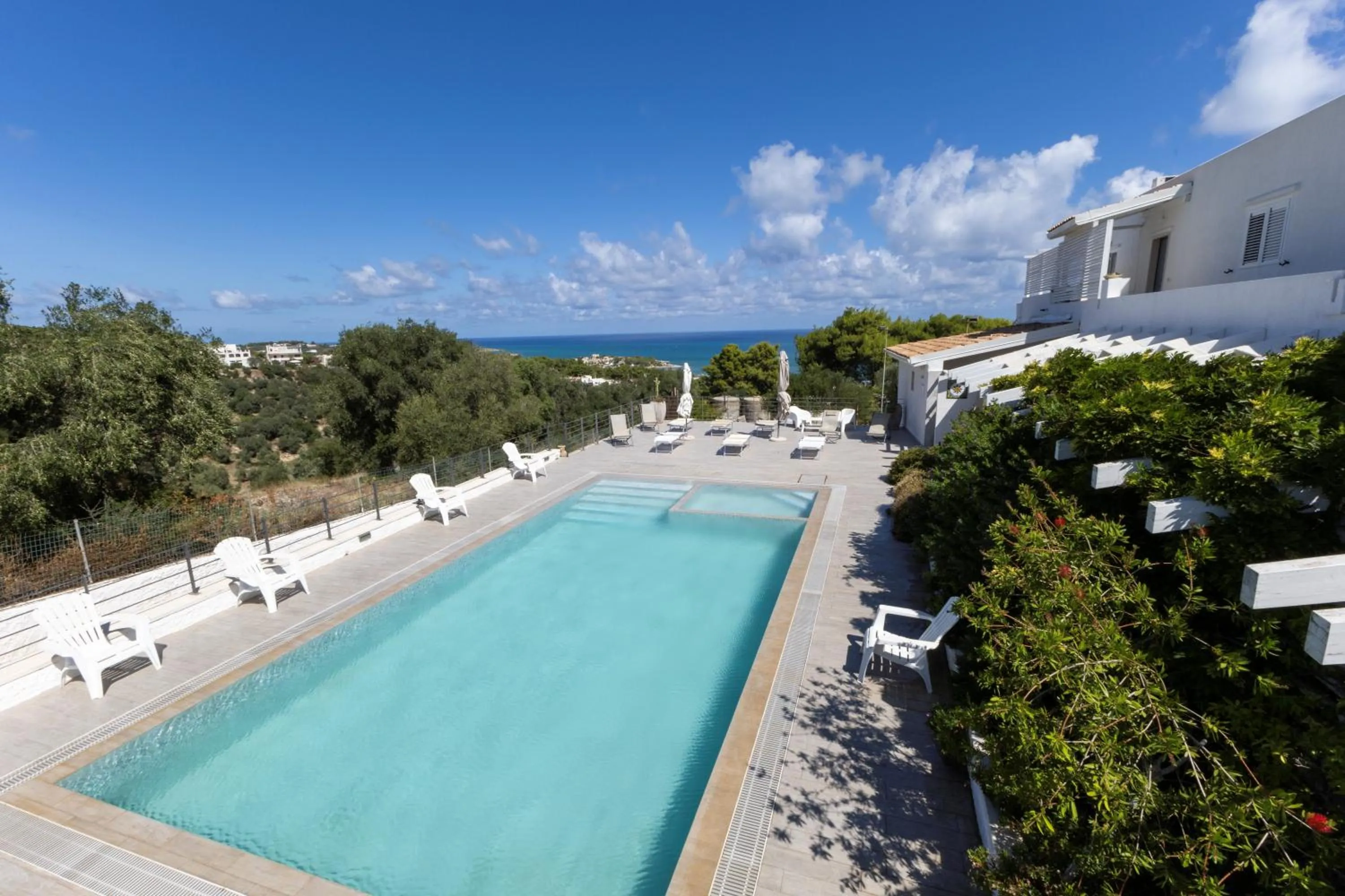 Swimming pool in Maison Marie
