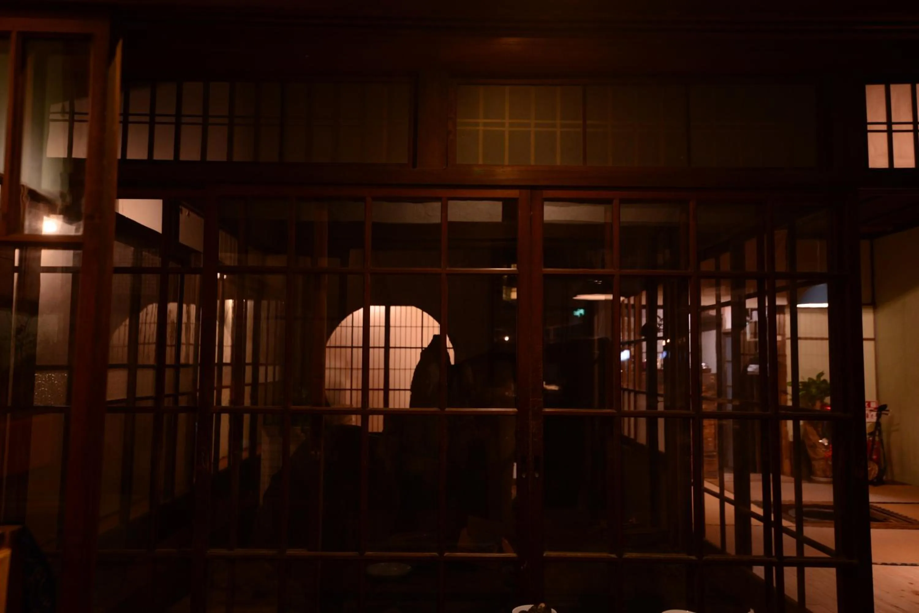 Night in Taketa Ekimae Hostel cue