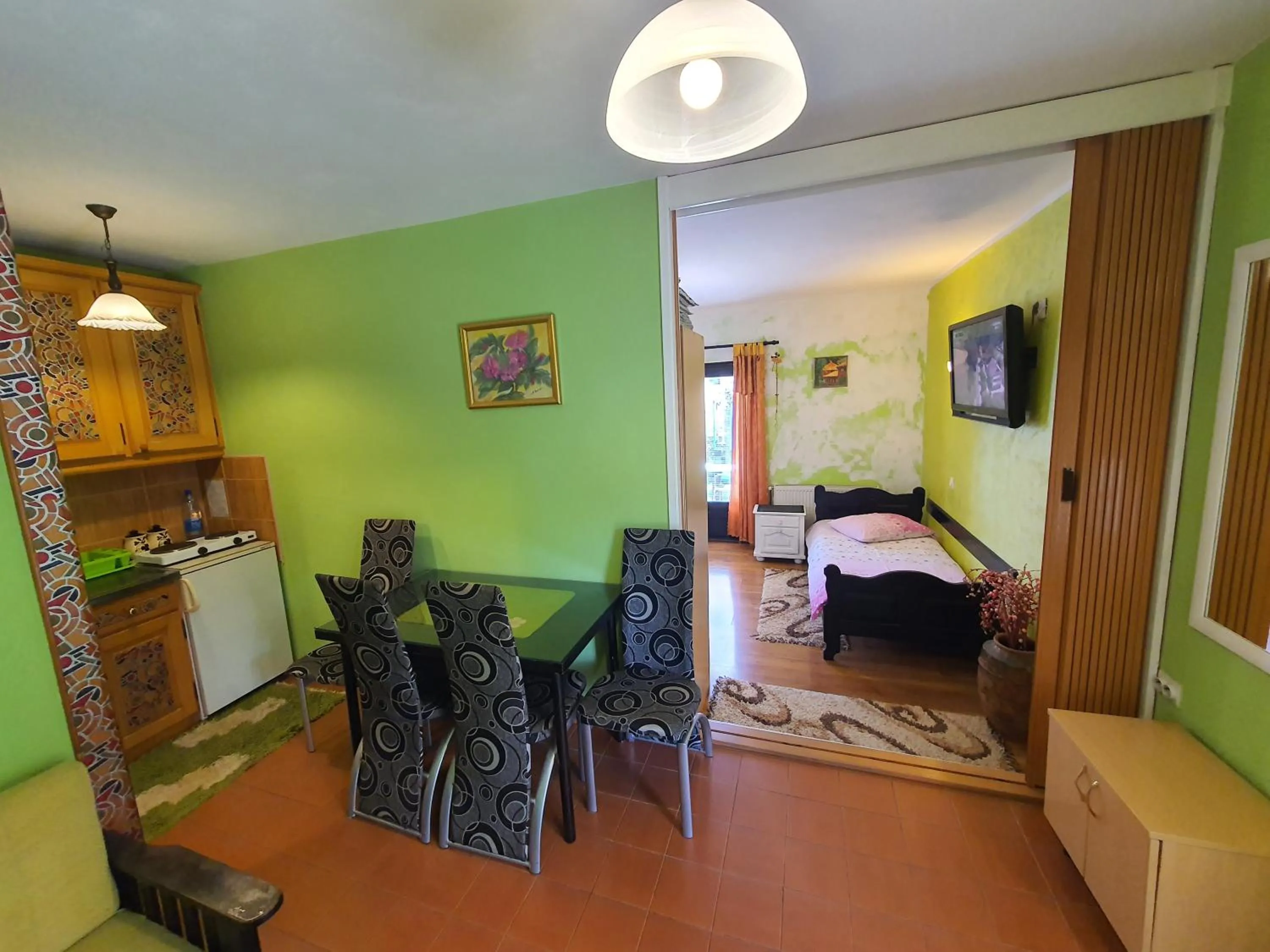 Bed in Apartments Milena Zlatibor - Dvorište & Parking