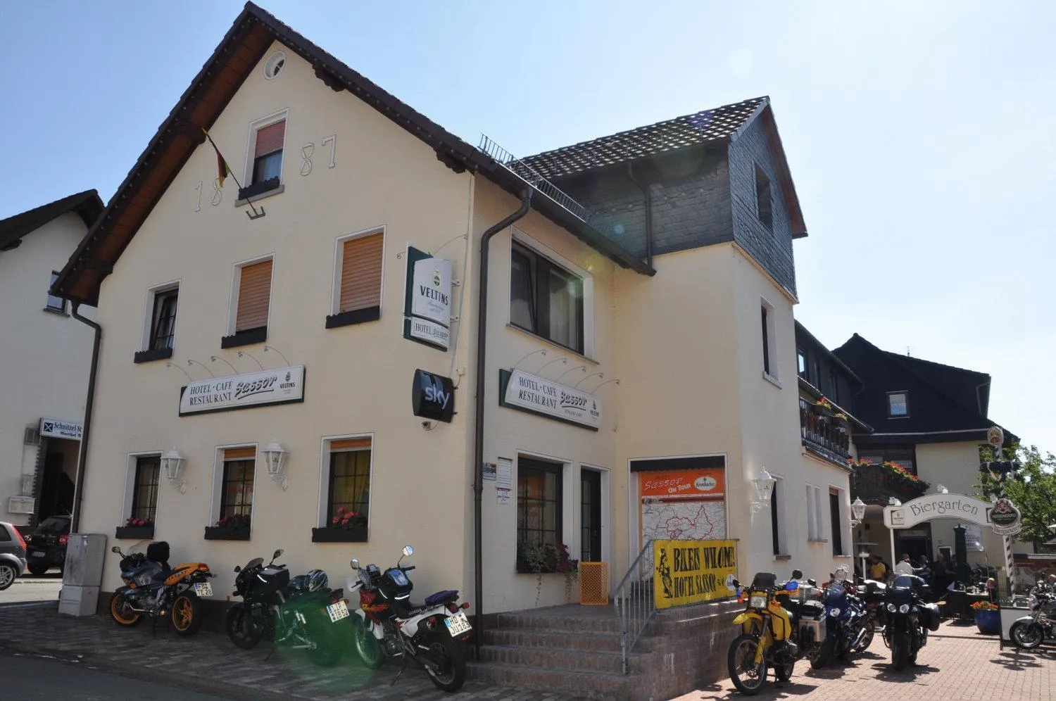 Property building in Hotel Sassor