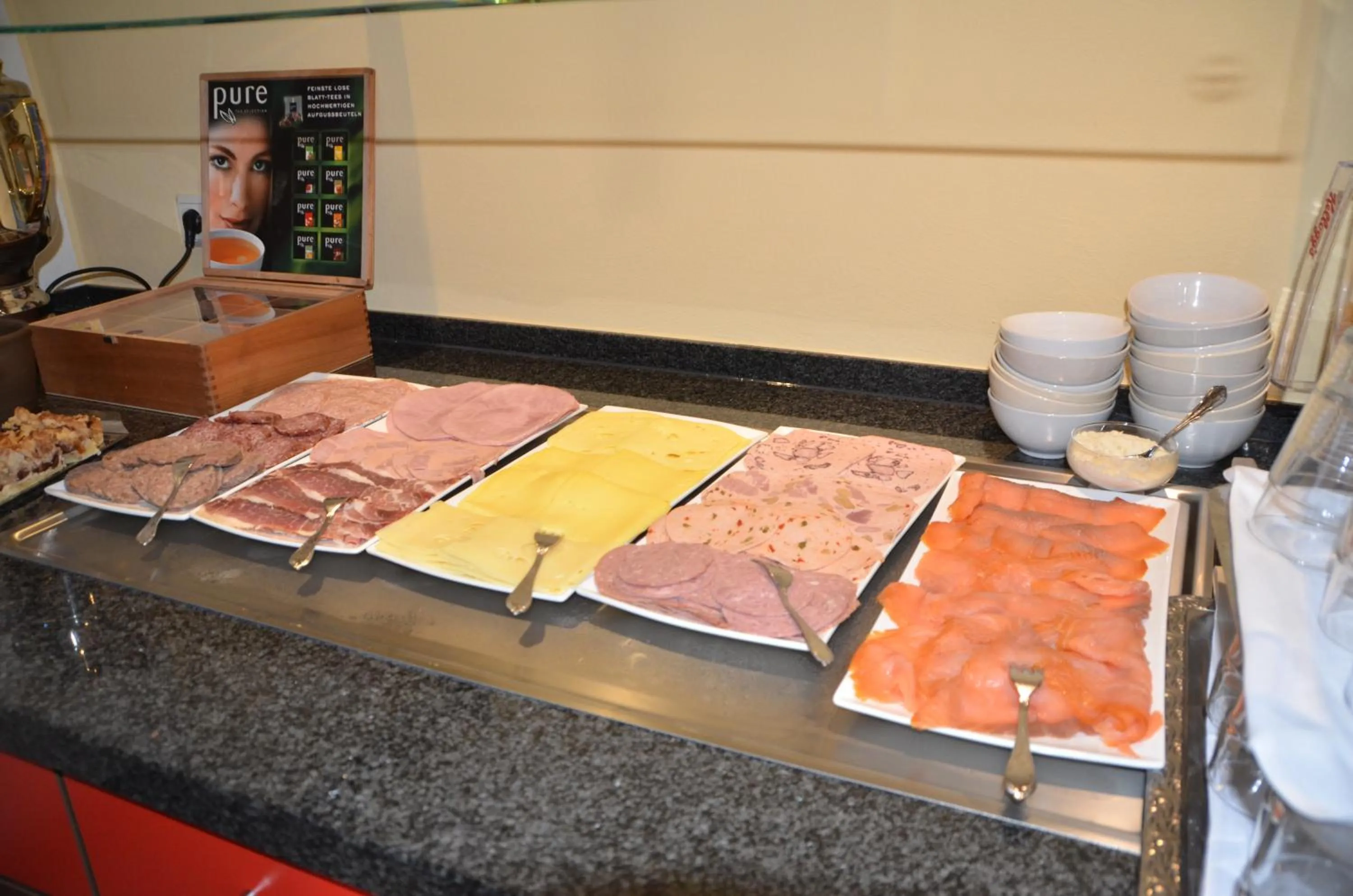 Buffet breakfast in Hotel Sassor