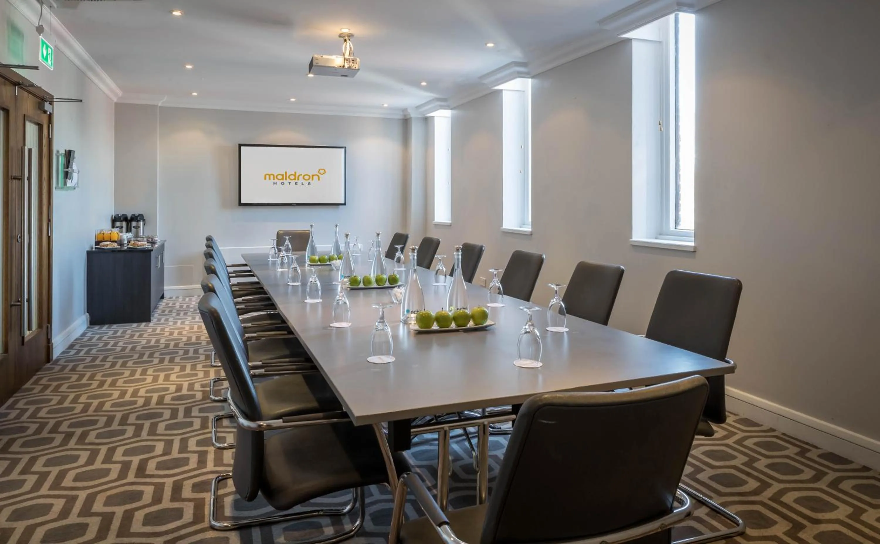 Meeting/conference room in Maldron Hotel Dublin Airport
