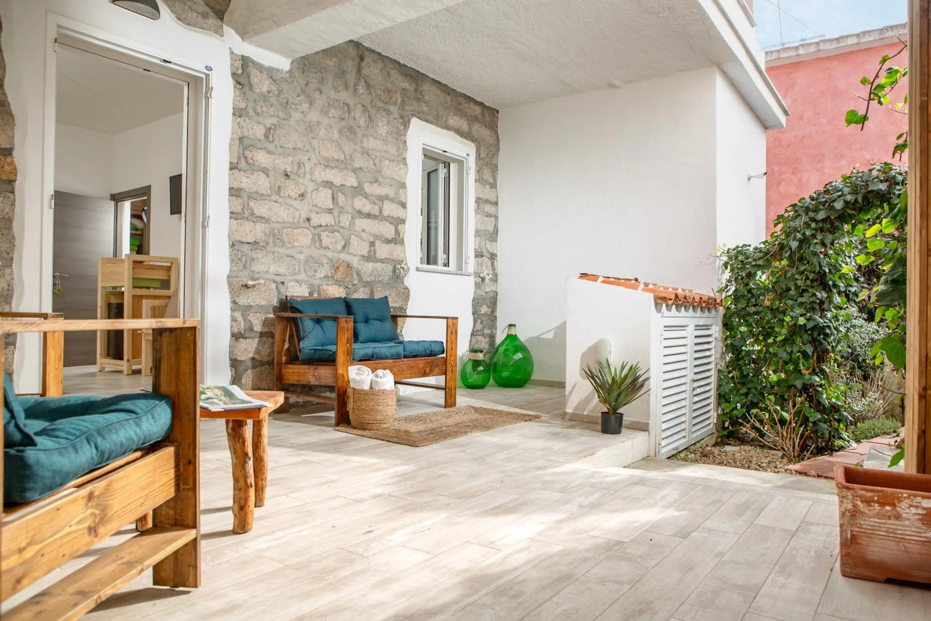 Property building in B&B Les Chambres Rooms & Suite