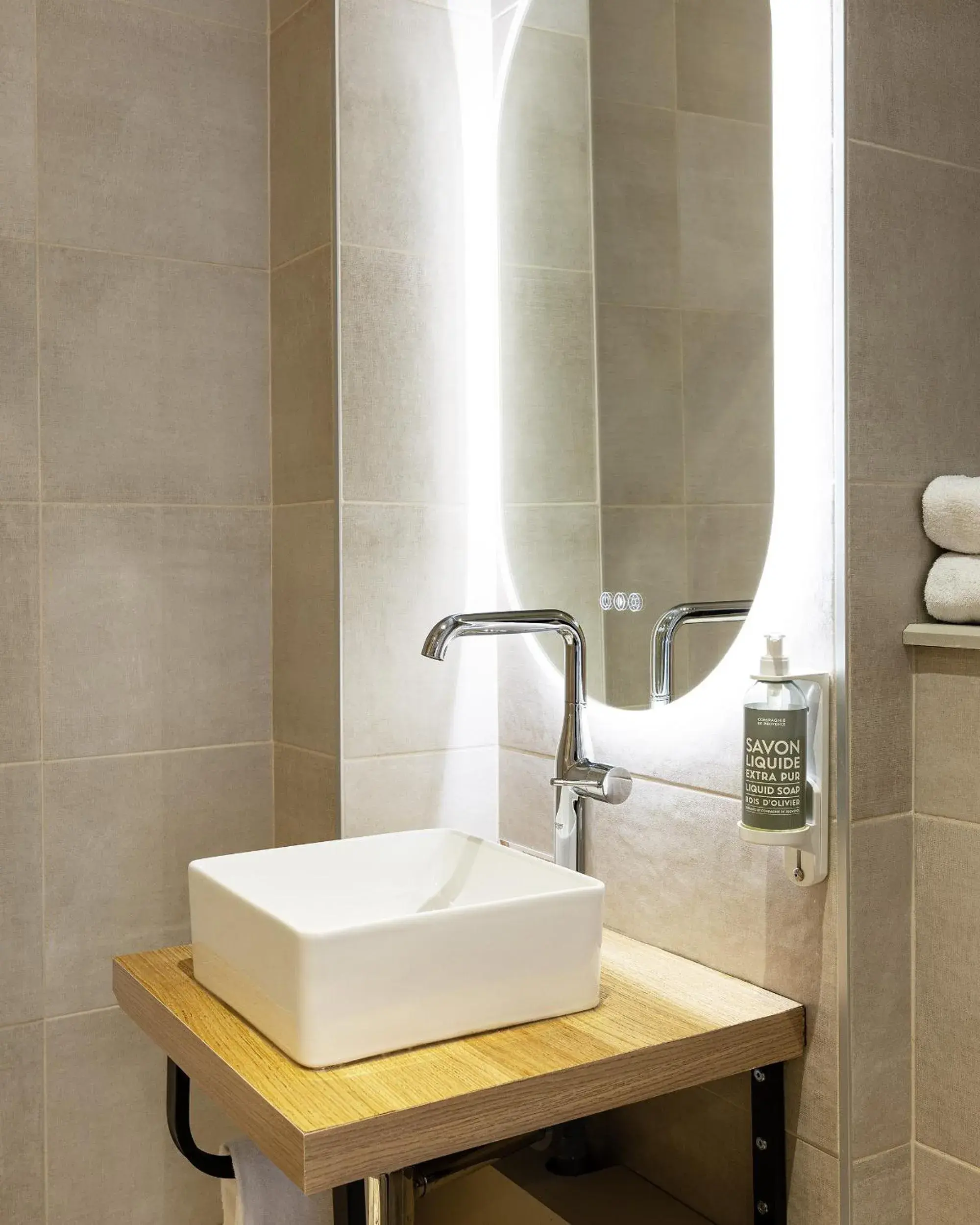 Standard Double Room in Grand Hôtel Lille Standard Double Room in Grand Hôtel Lille