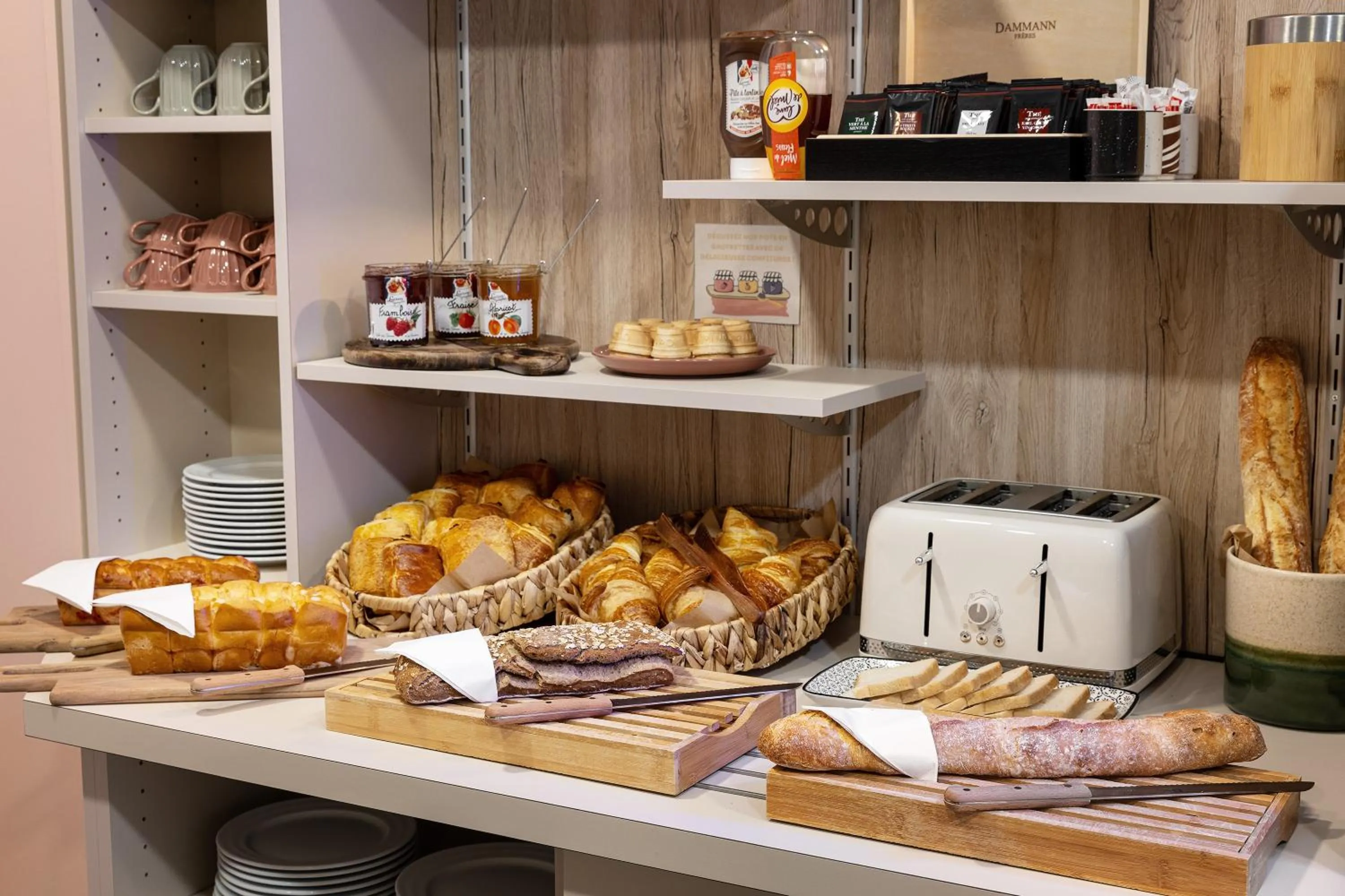 Breakfast in Grand Hôtel Lille