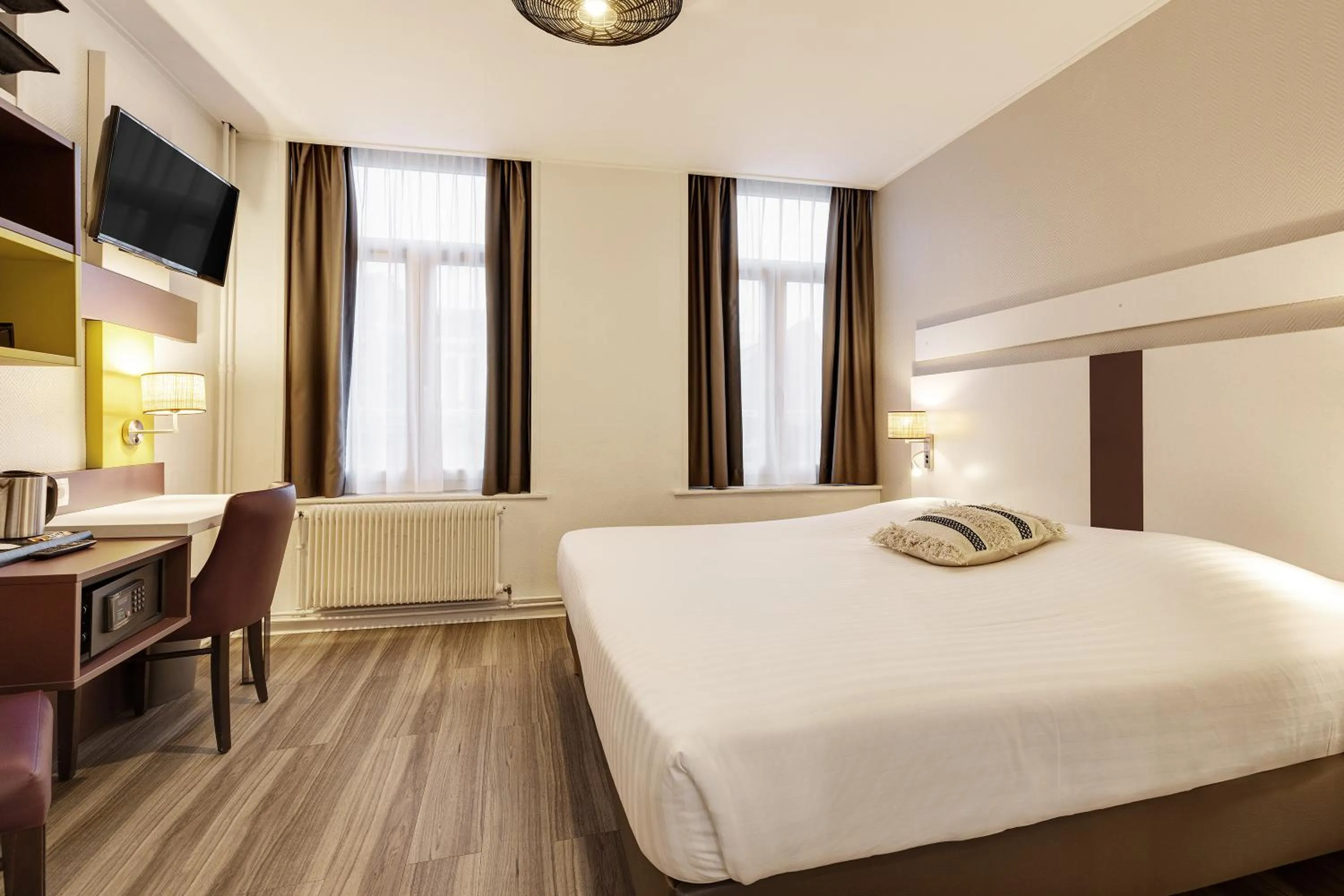 Bed in Grand Hôtel Lille