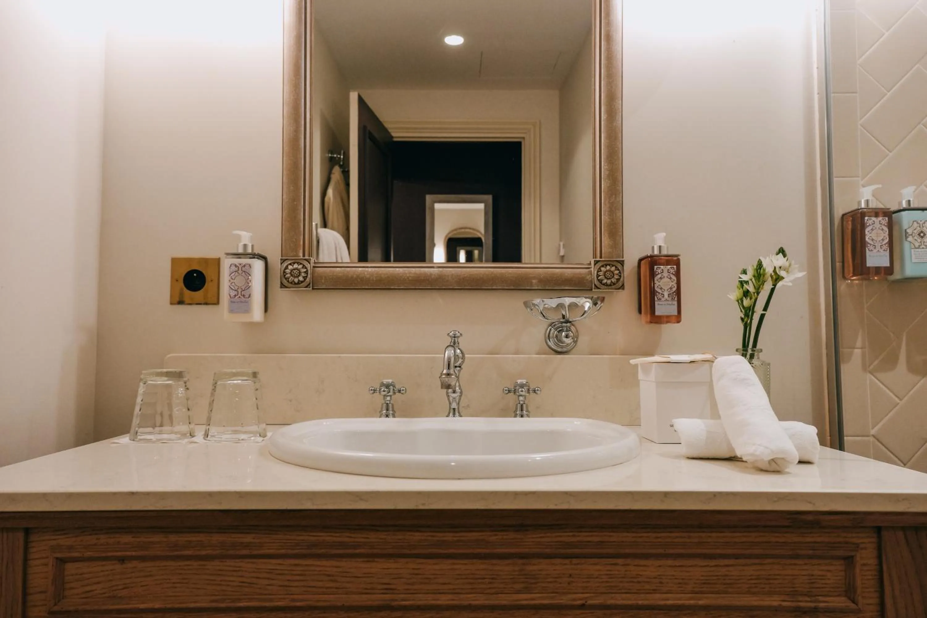 Bathroom in Château de Fonscolombe