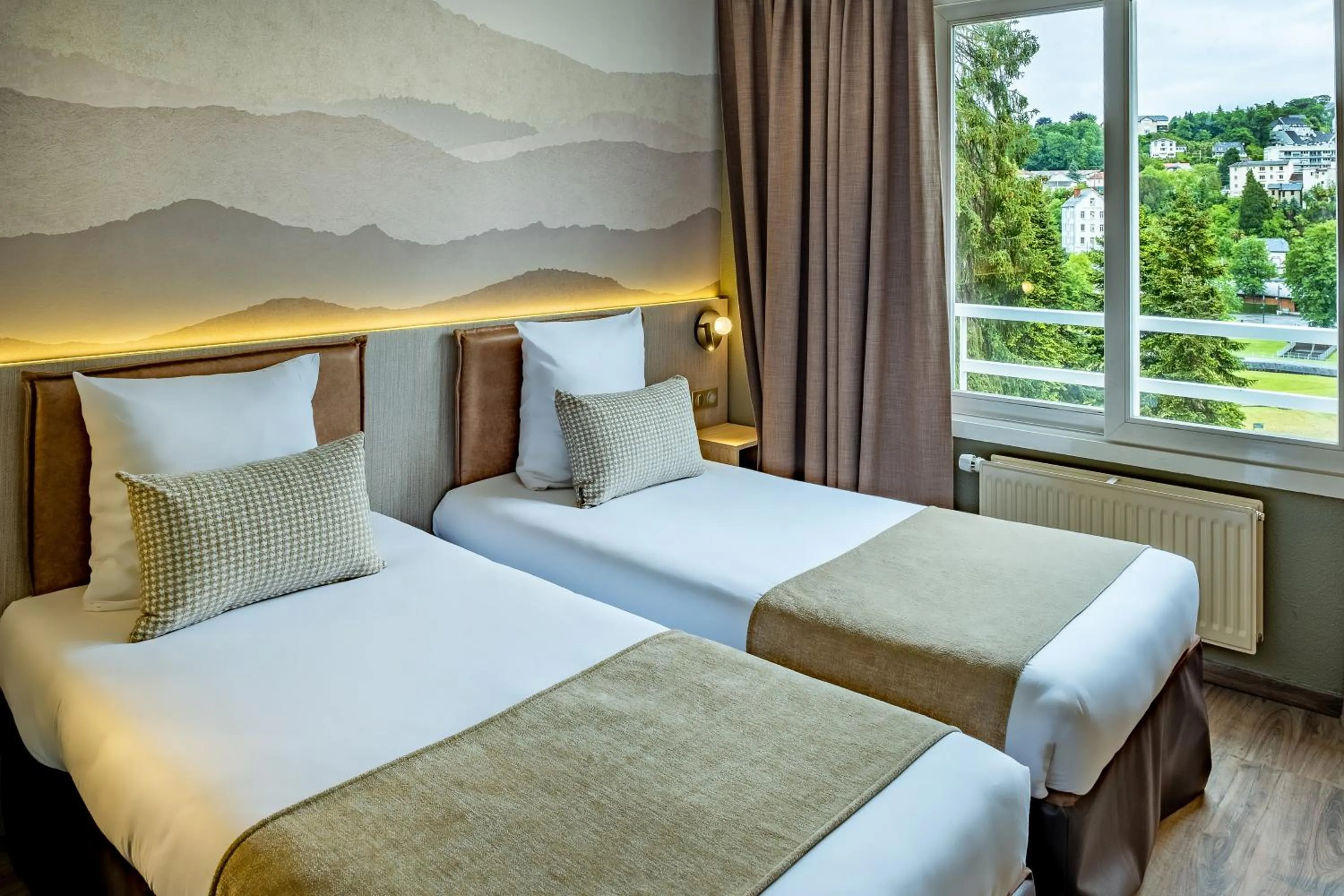 Bed in Hôtel La Solitude