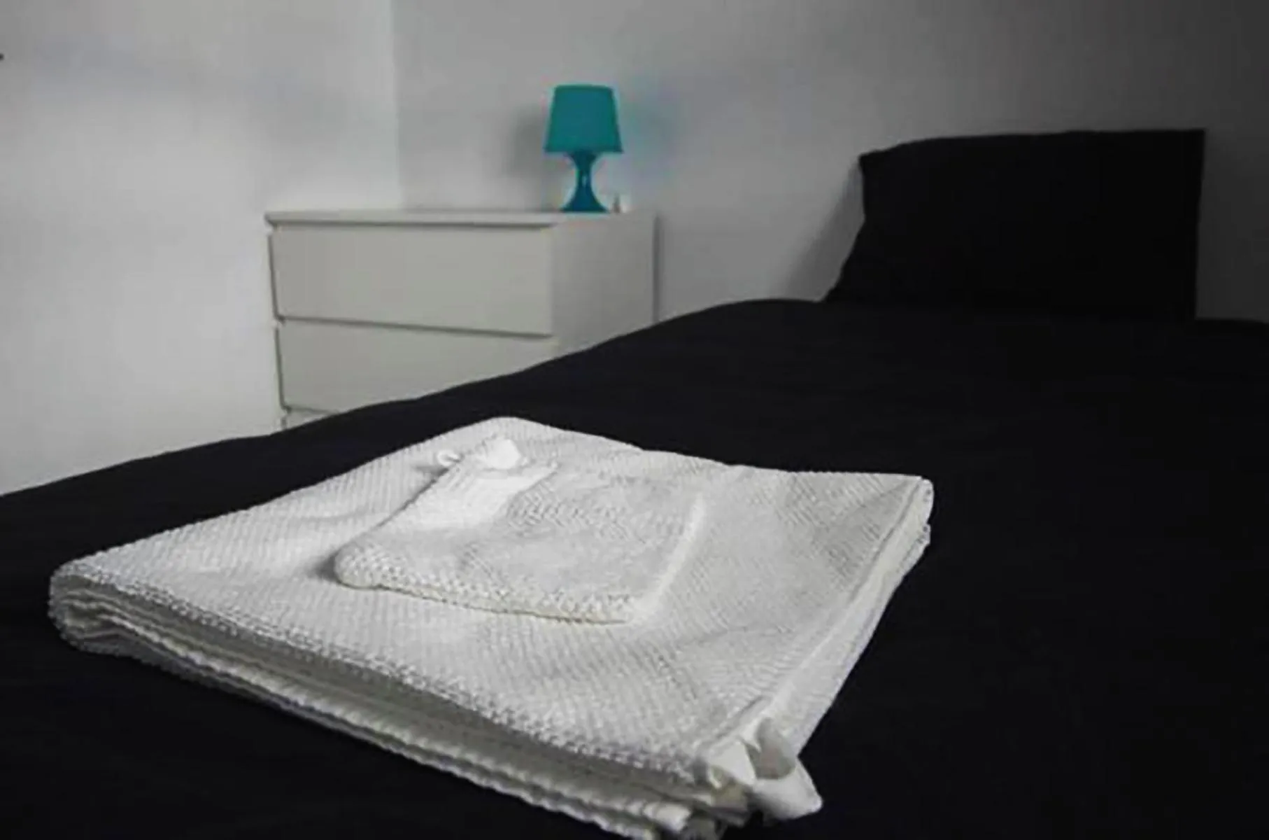 Photo of the whole room, Bed in DF am Ring Nürburg