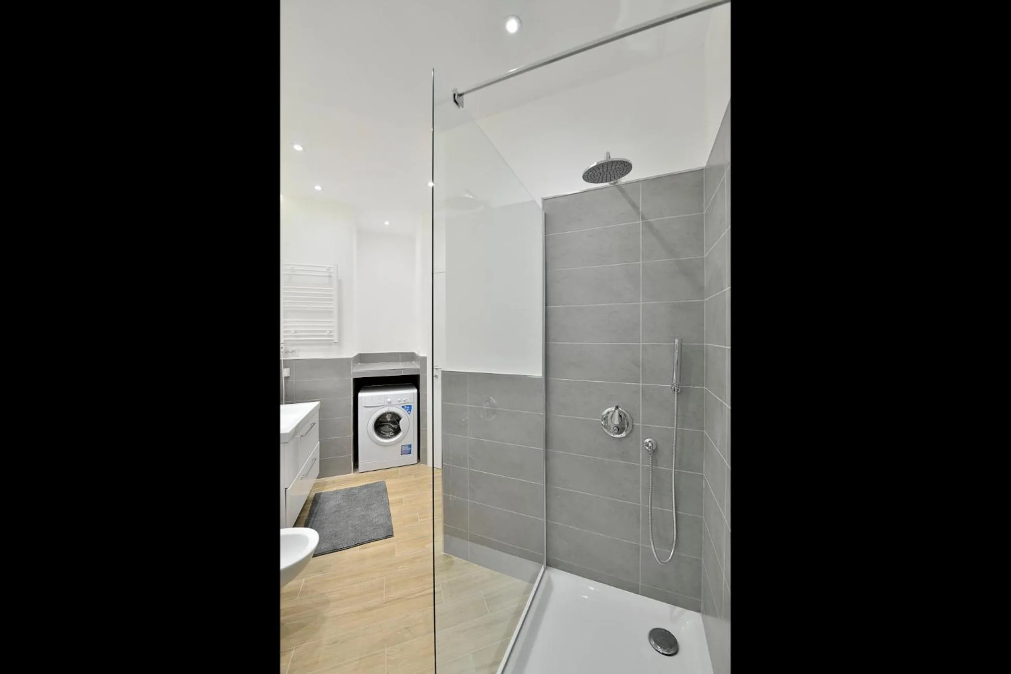 New Romantic Trastevere Apartment