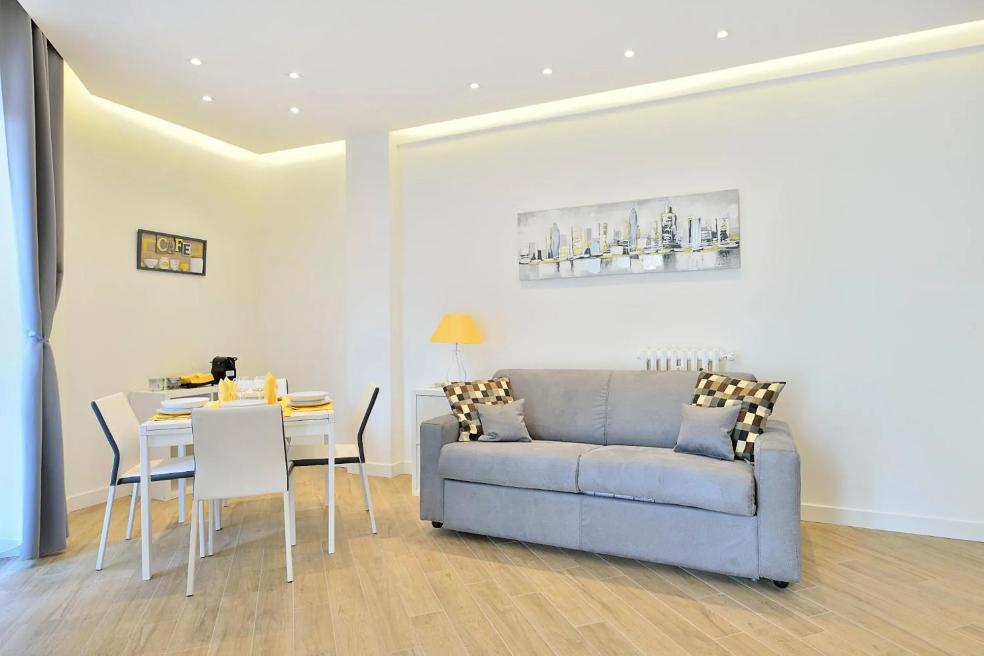 New Romantic Trastevere Apartment