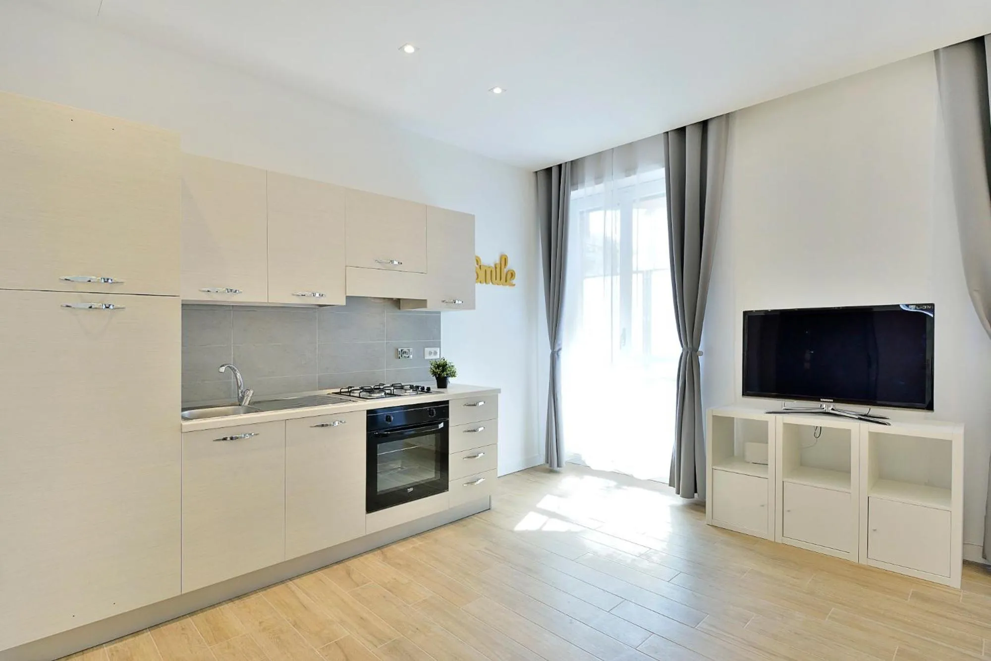 New Romantic Trastevere Apartment