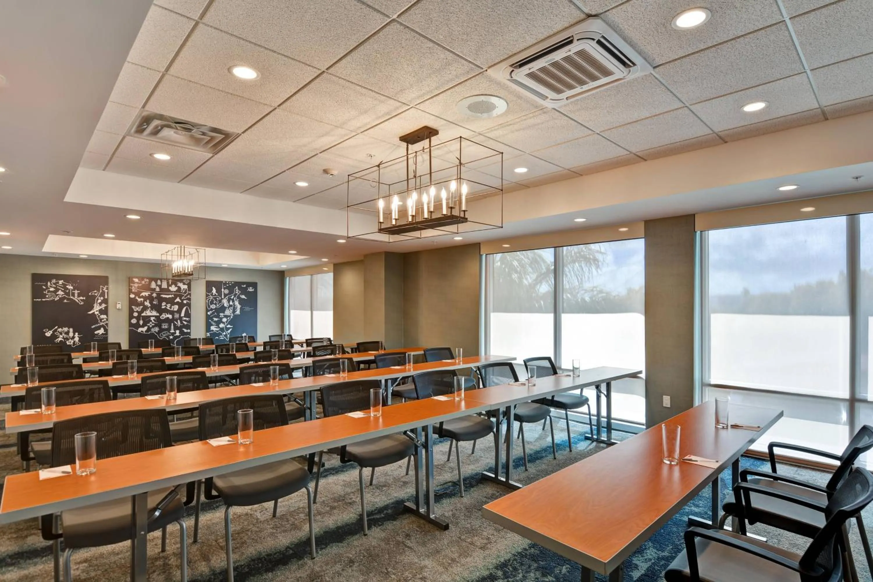Meeting/conference room in TownePlace Suites by Marriott Miami Airport